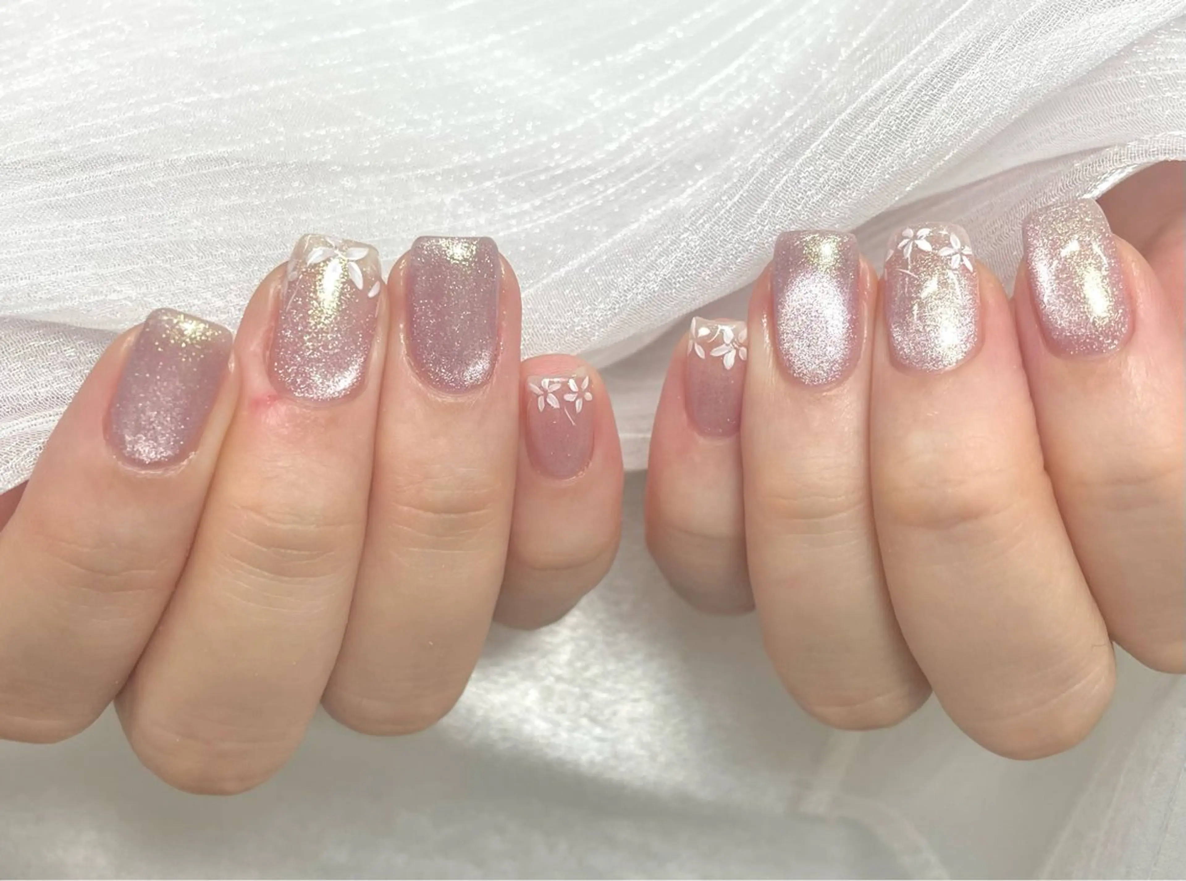 ネイル シンプルネイル 夏 目のネイルデザイン