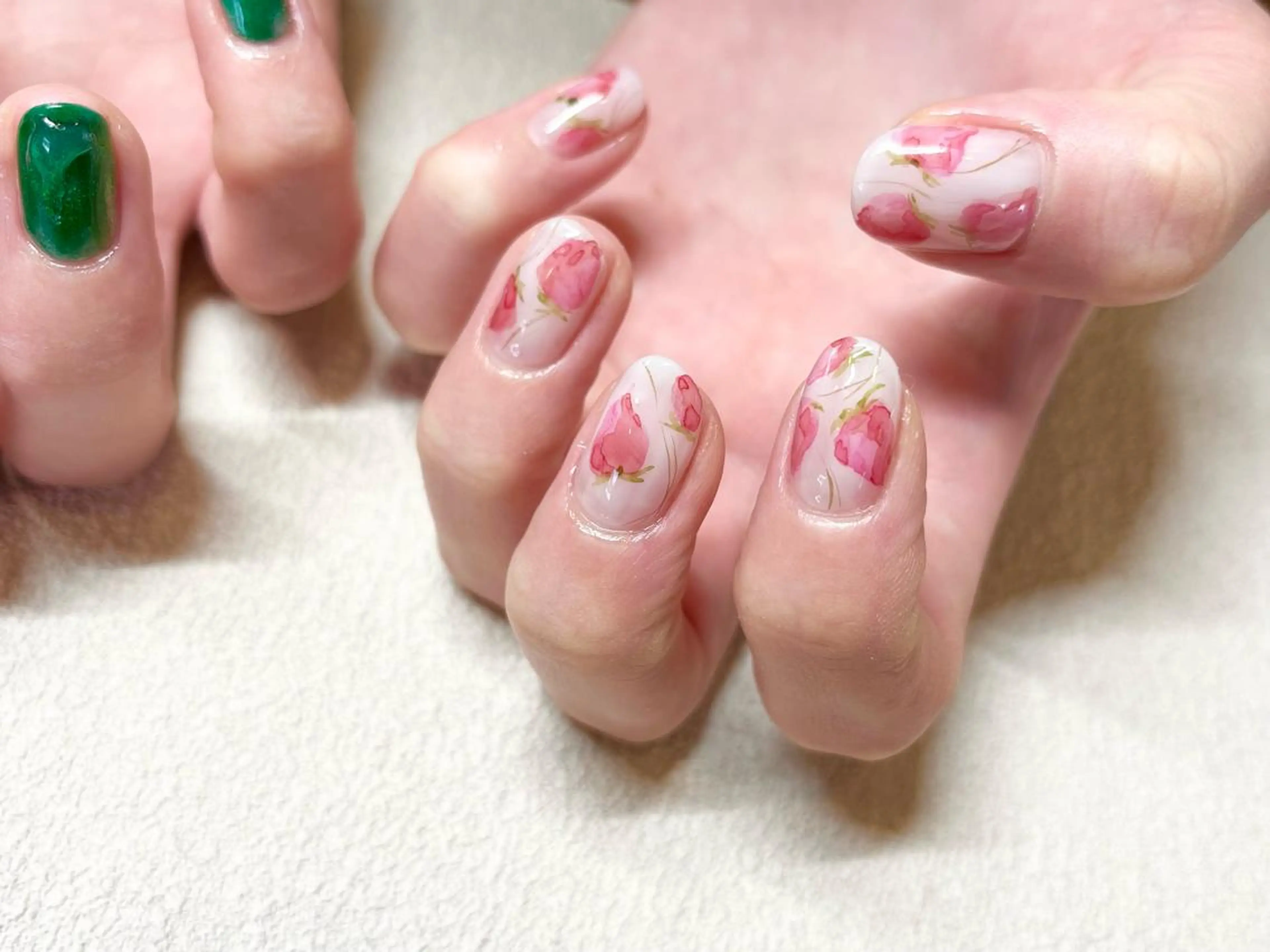 ネイル ハンドネイル 小河 仁美のネイルデザイン