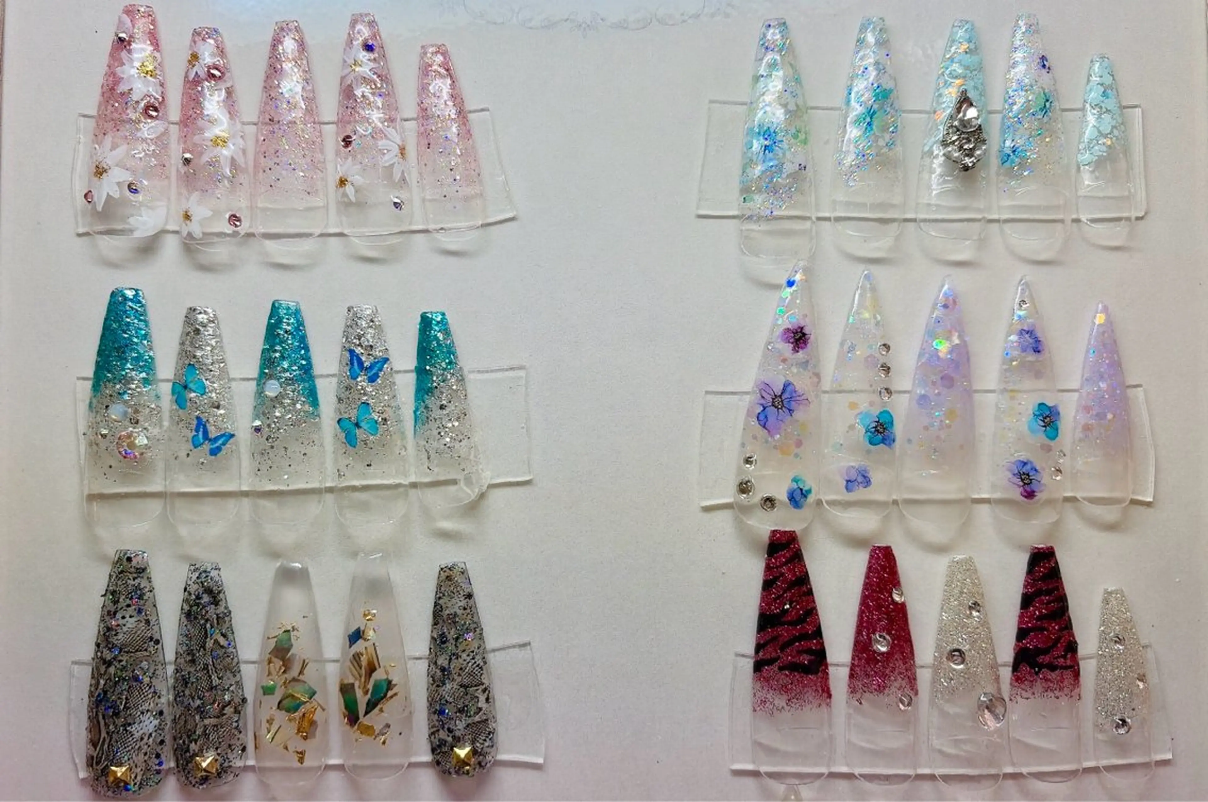 ネイル スカルプネイル レイジー スワンのネイルデザイン