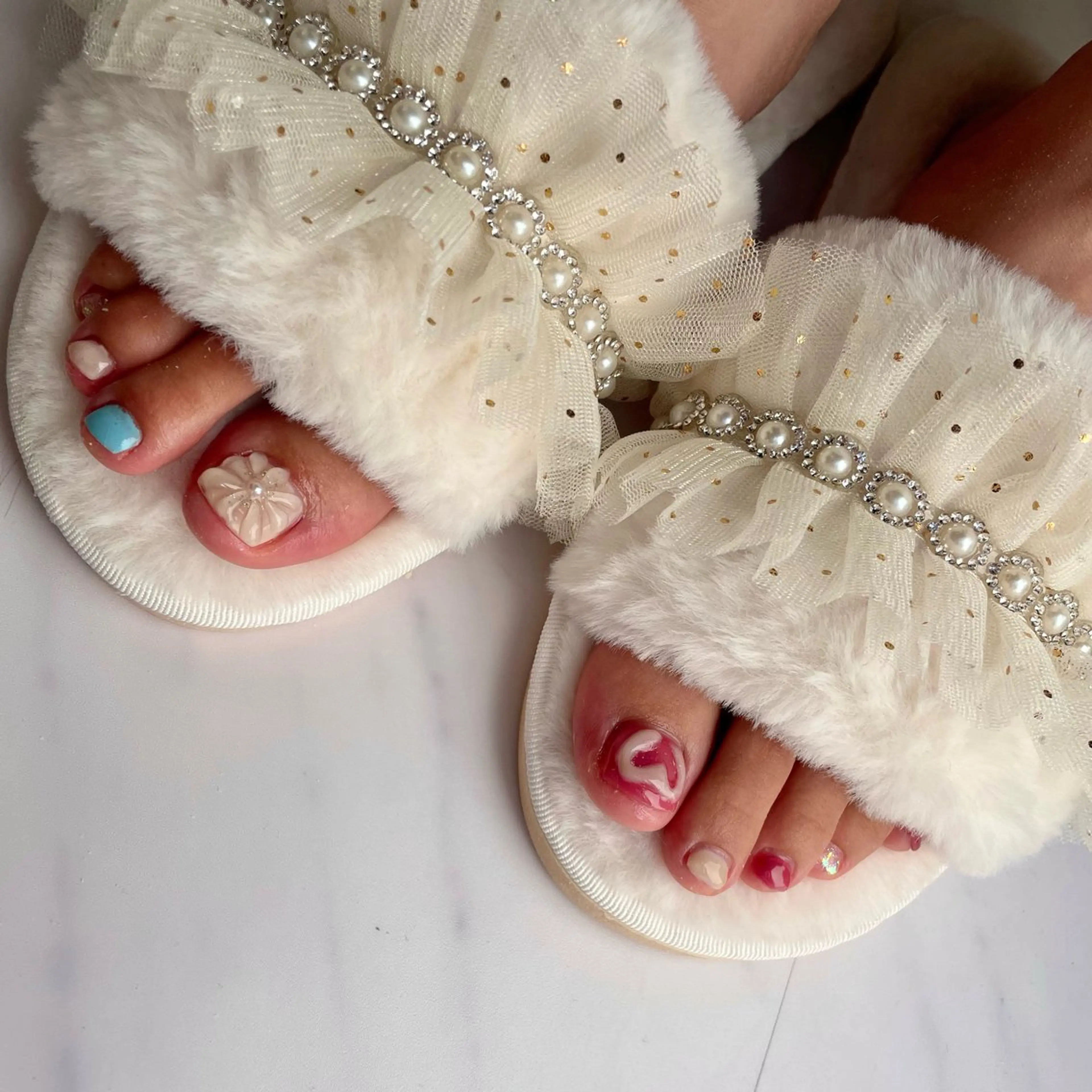 ネイル ハンドネイル 大阪福島韓国束感まつ げ Sayaka🤍のマツエク・マツパデザイン