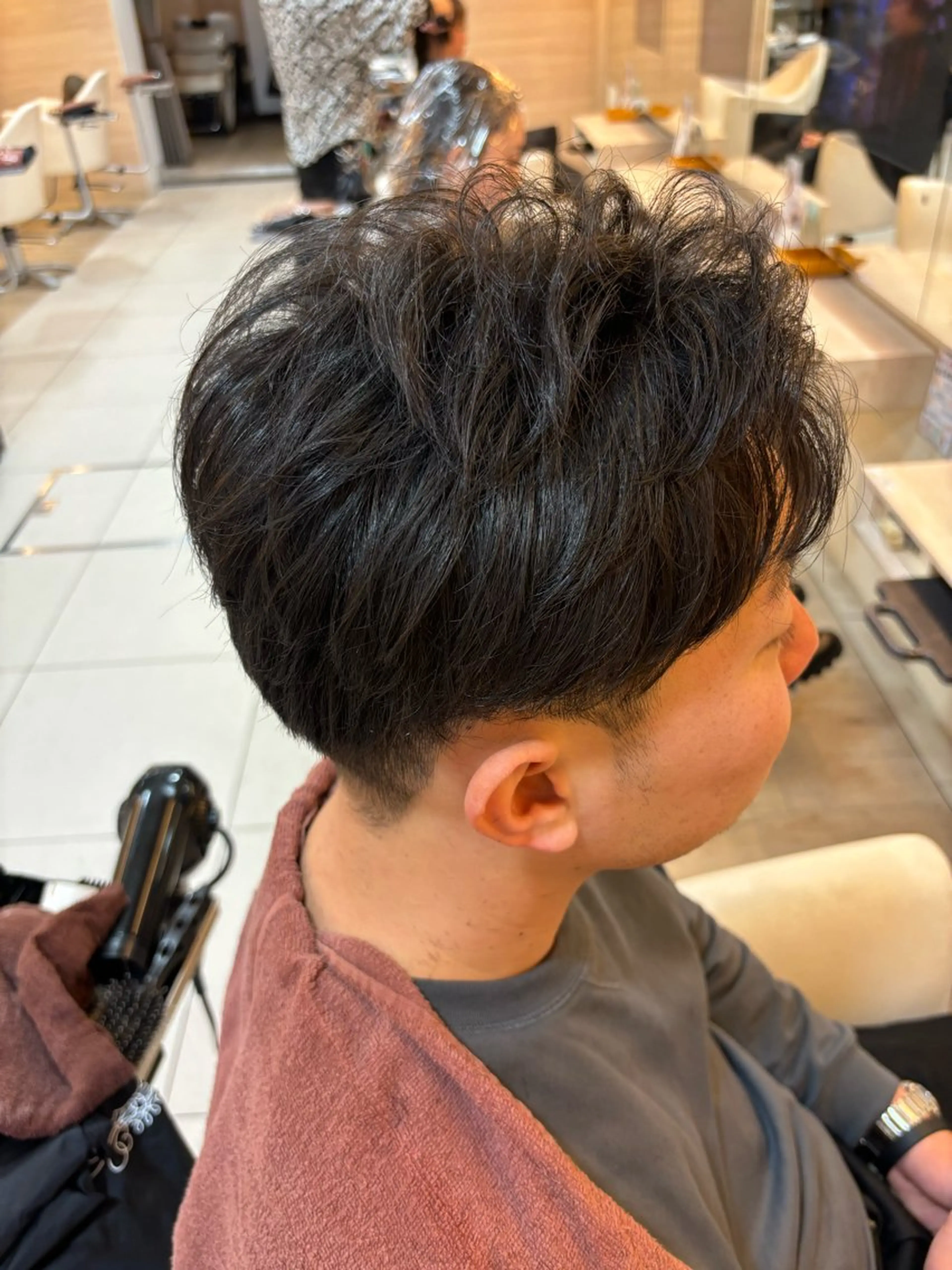 ショート カラー パーマ ヘアアレンジ メンズ キッズ アップバング センターパート メンズハイライト カルマパーマ メンズ韓国風 🫧Selene SHOGO🫧のヘアスタイル