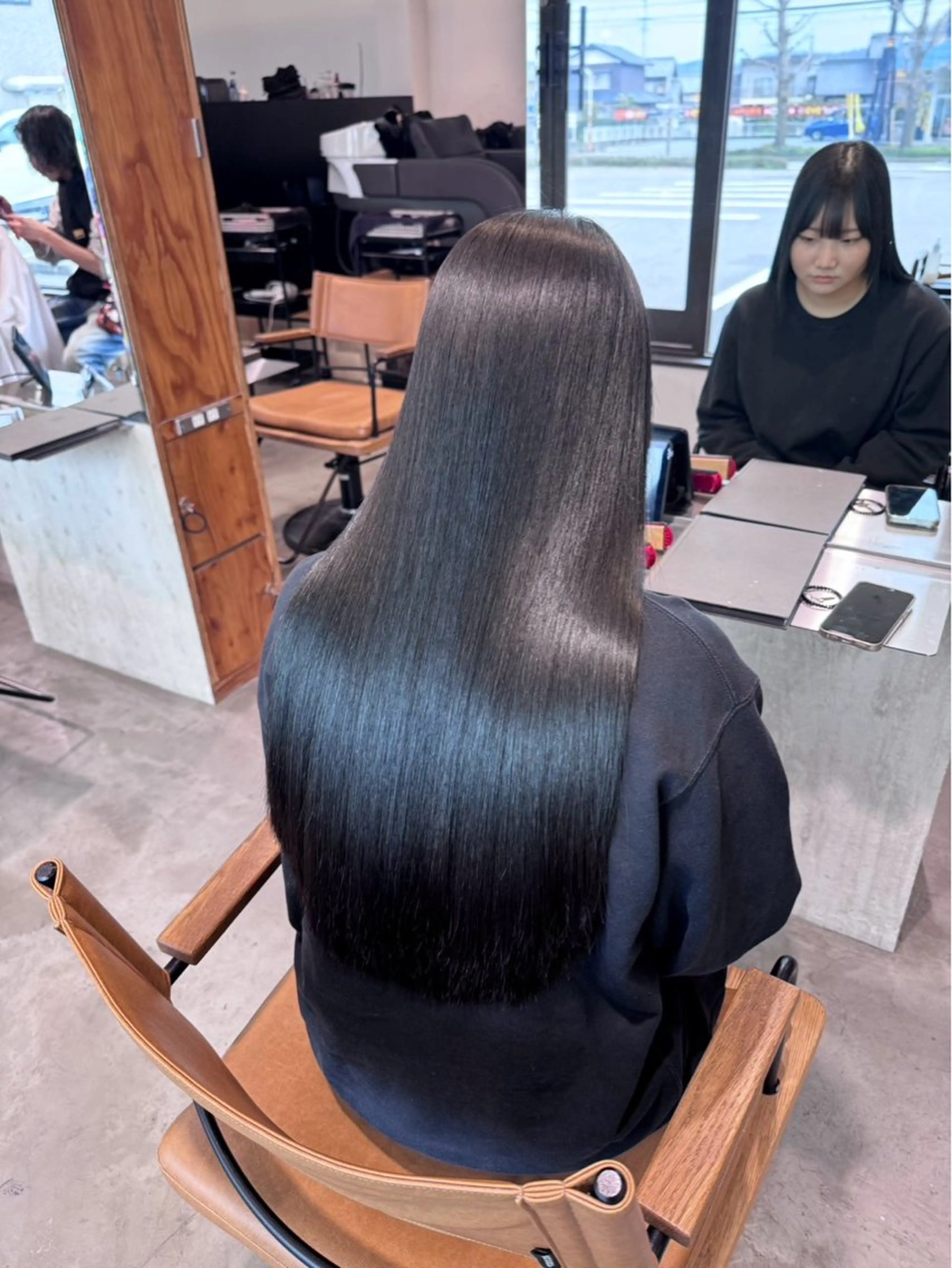 ロング カラー 縮毛矯正 tote. さくらのヘアスタイル