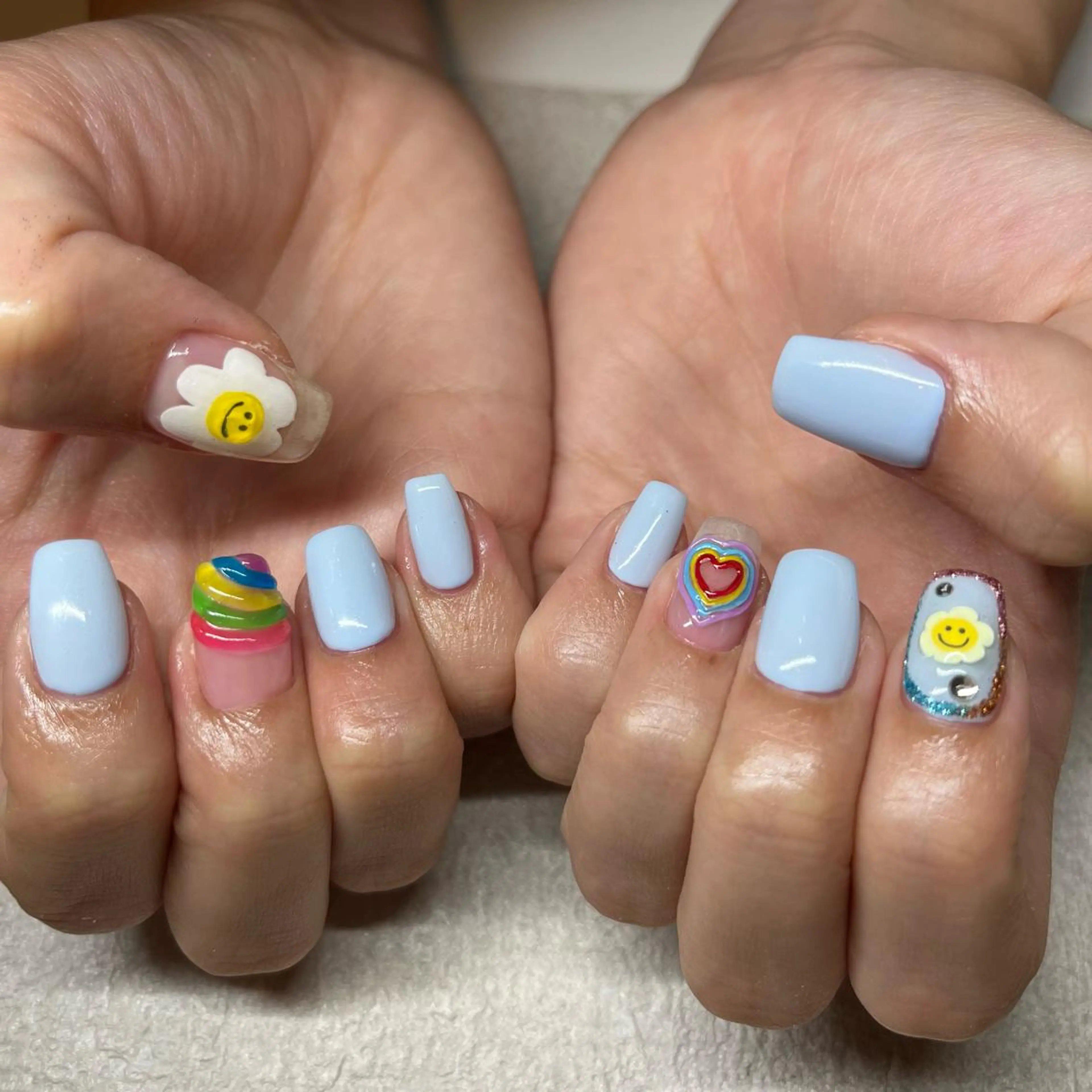 ネイル NORA nail UMEDA MAIのネイルデザイン