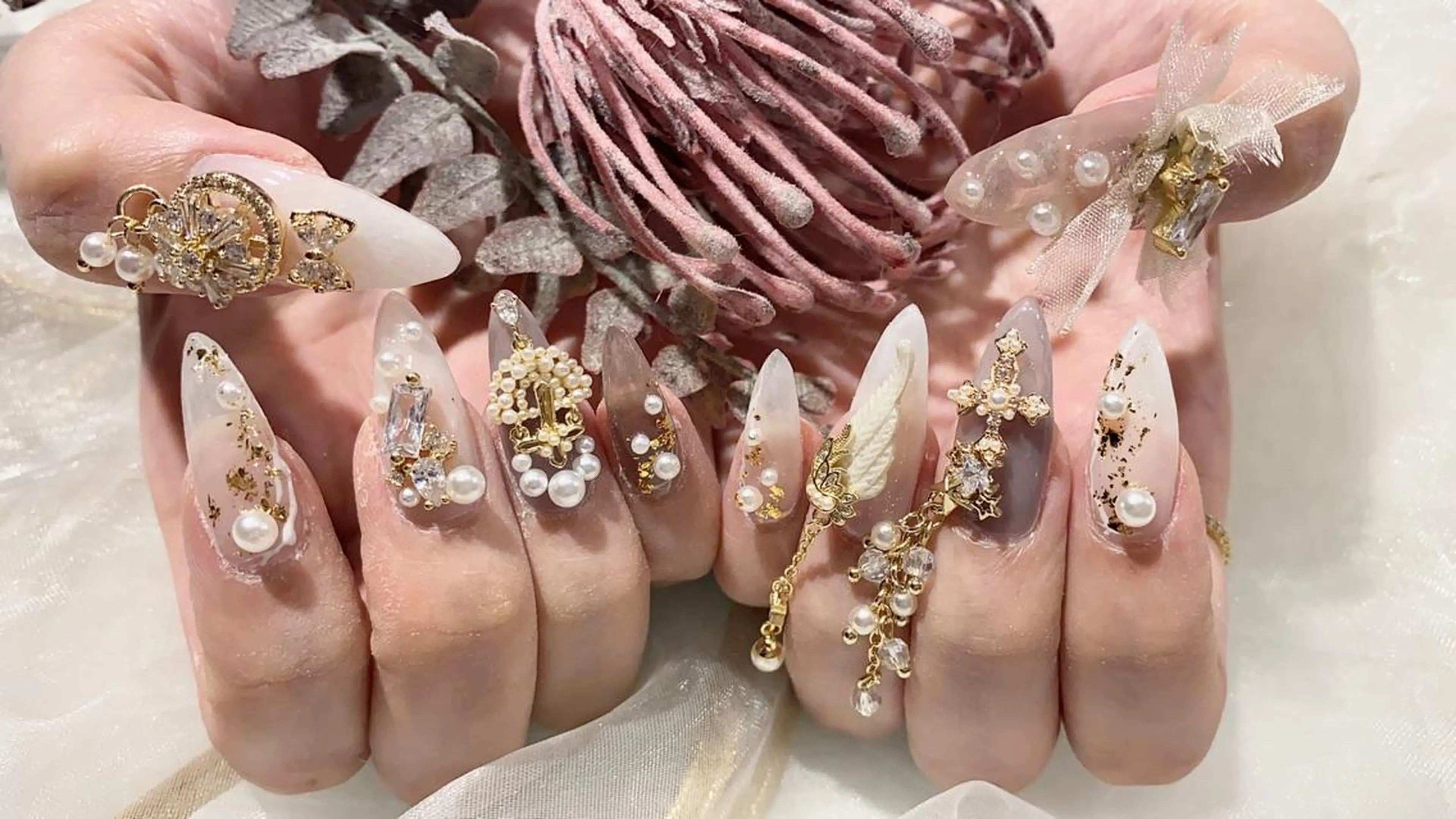 ロング Babarla Nailのネイルデザイン