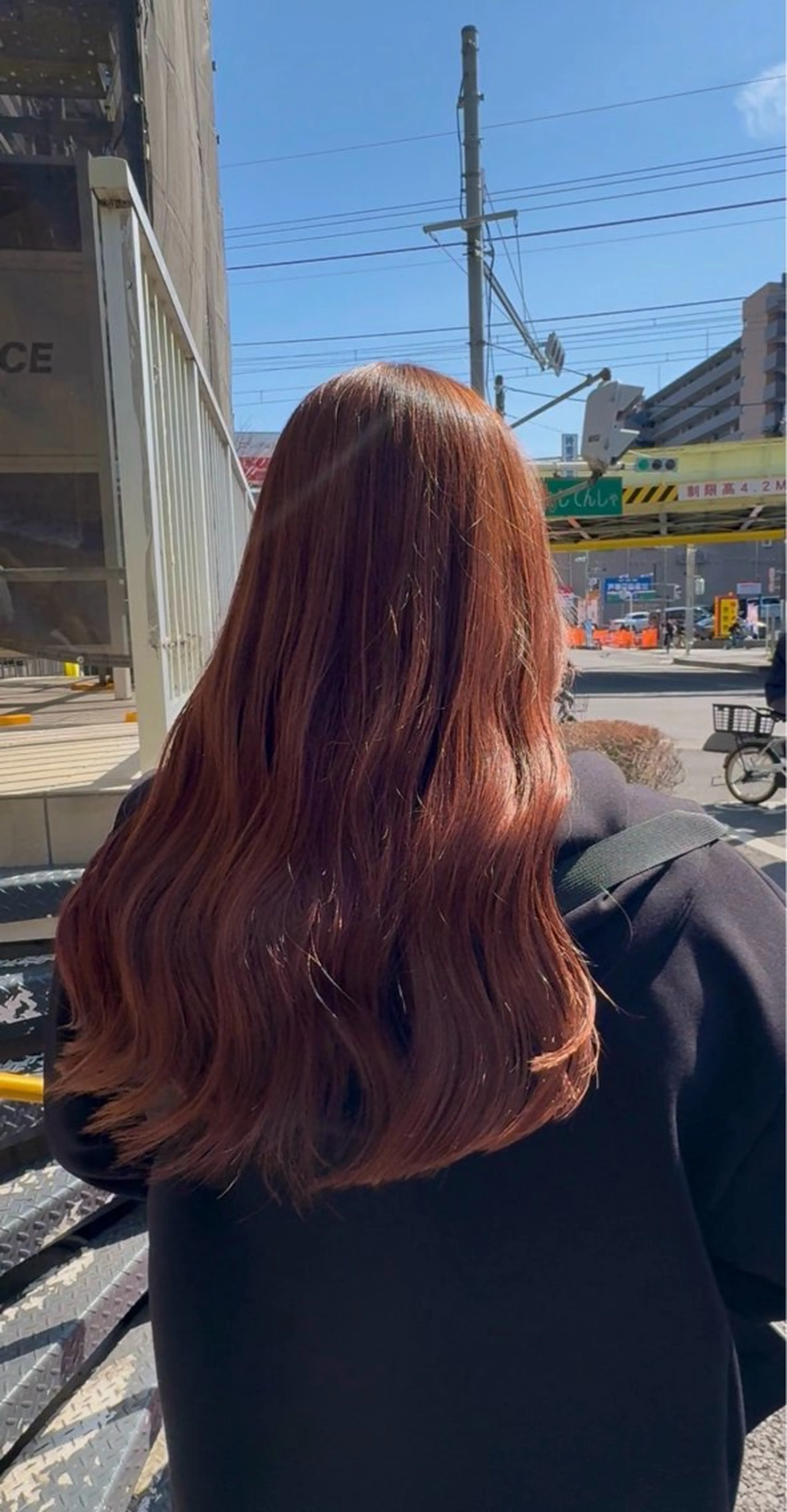 ロング カラー ベージュカラー ピンクカラー ピンクベージュ カット ヘアカラー トリートメント ナルミ ケイスケのヘアスタイル