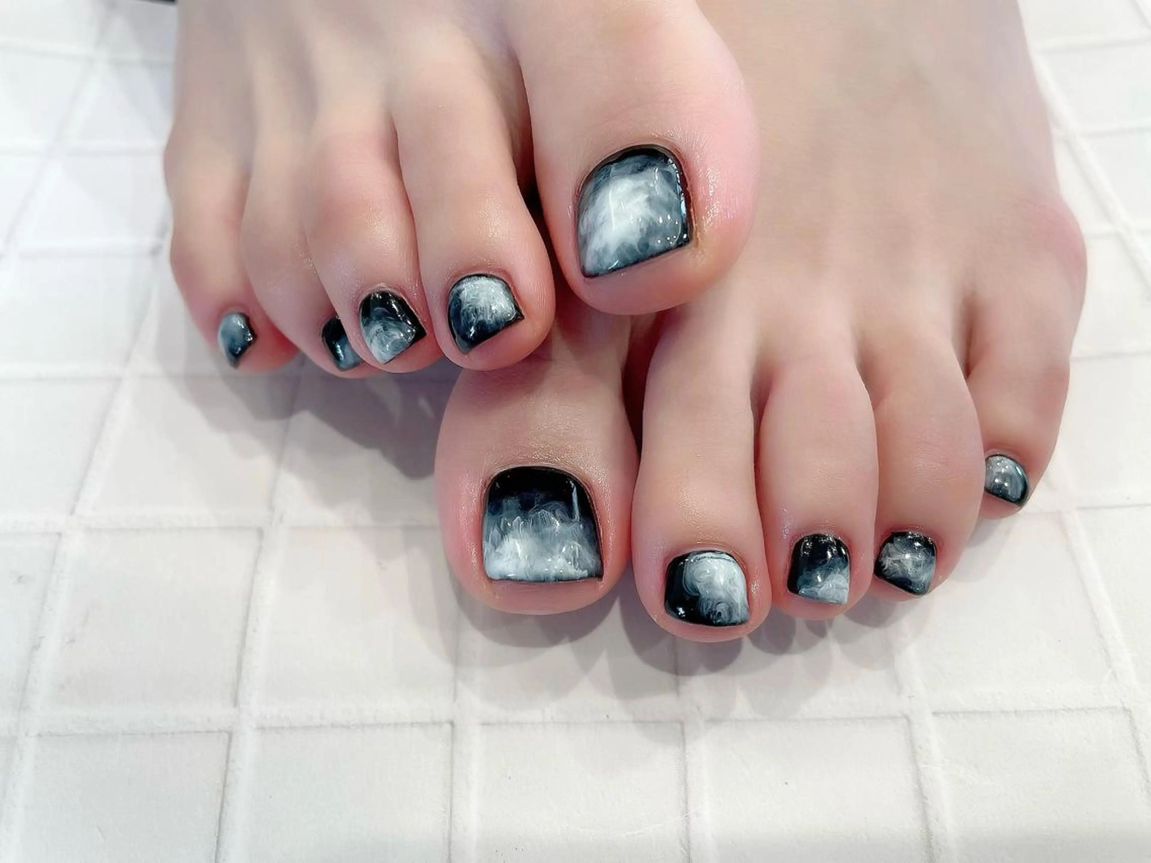 ネイル シンプルネイル 成瀬 妃生路のヘアスタイル