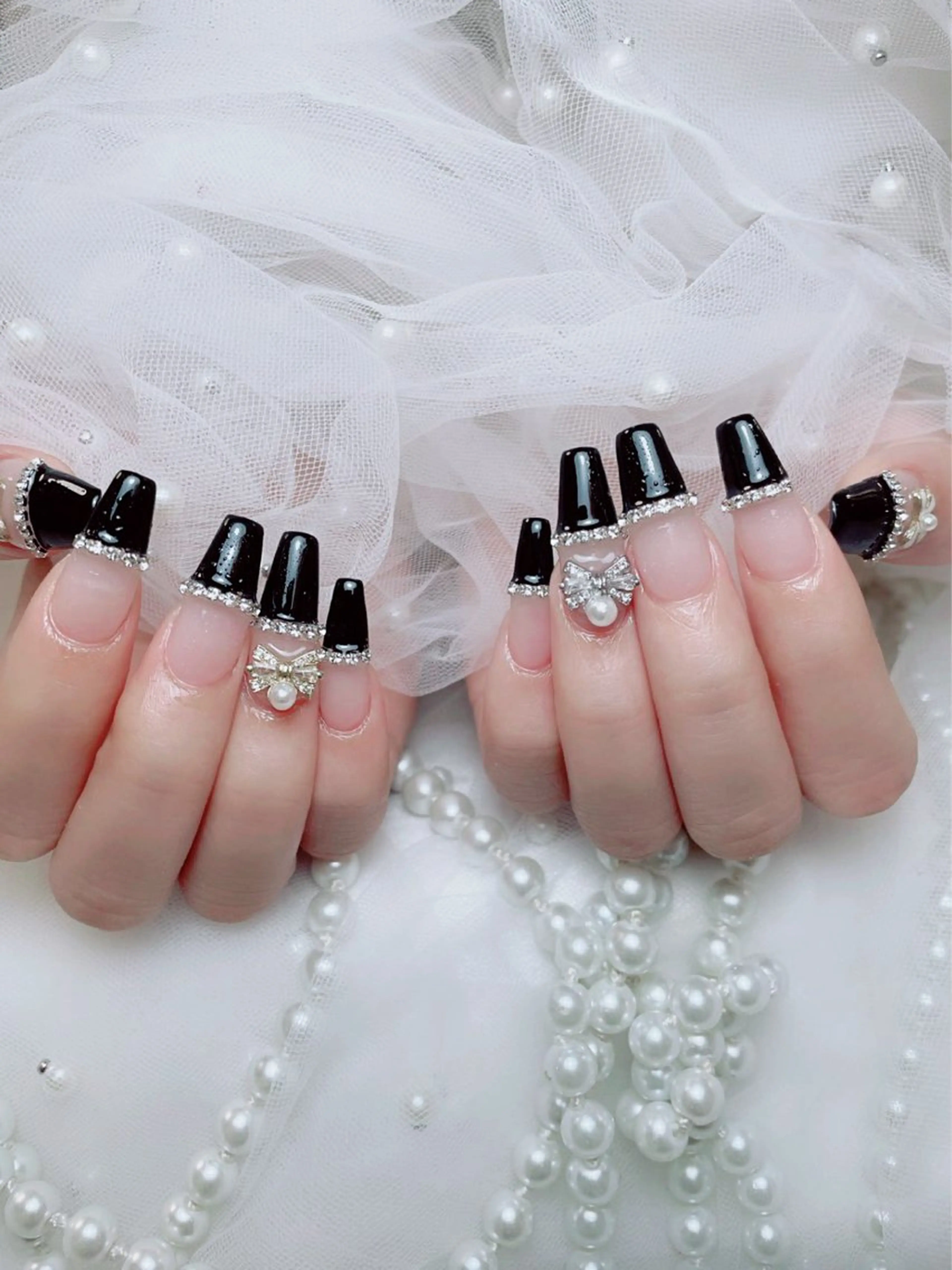 ネイル フレンチネイル ジェルネイル ハート 韓国ネイル マグネットネイル ハンドネイル ロータス ネイルサロンのネイルデザイン