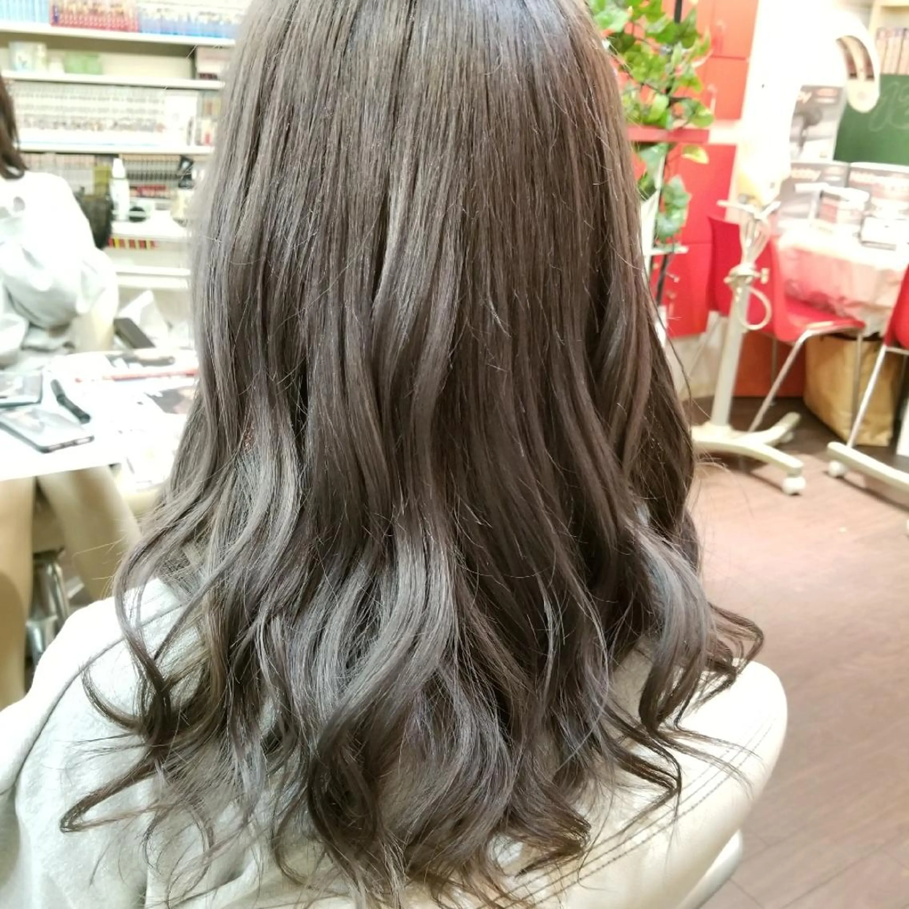 ミディアム カラー 植田 /エクステ /ブリーチ/髪質改善のヘアスタイル