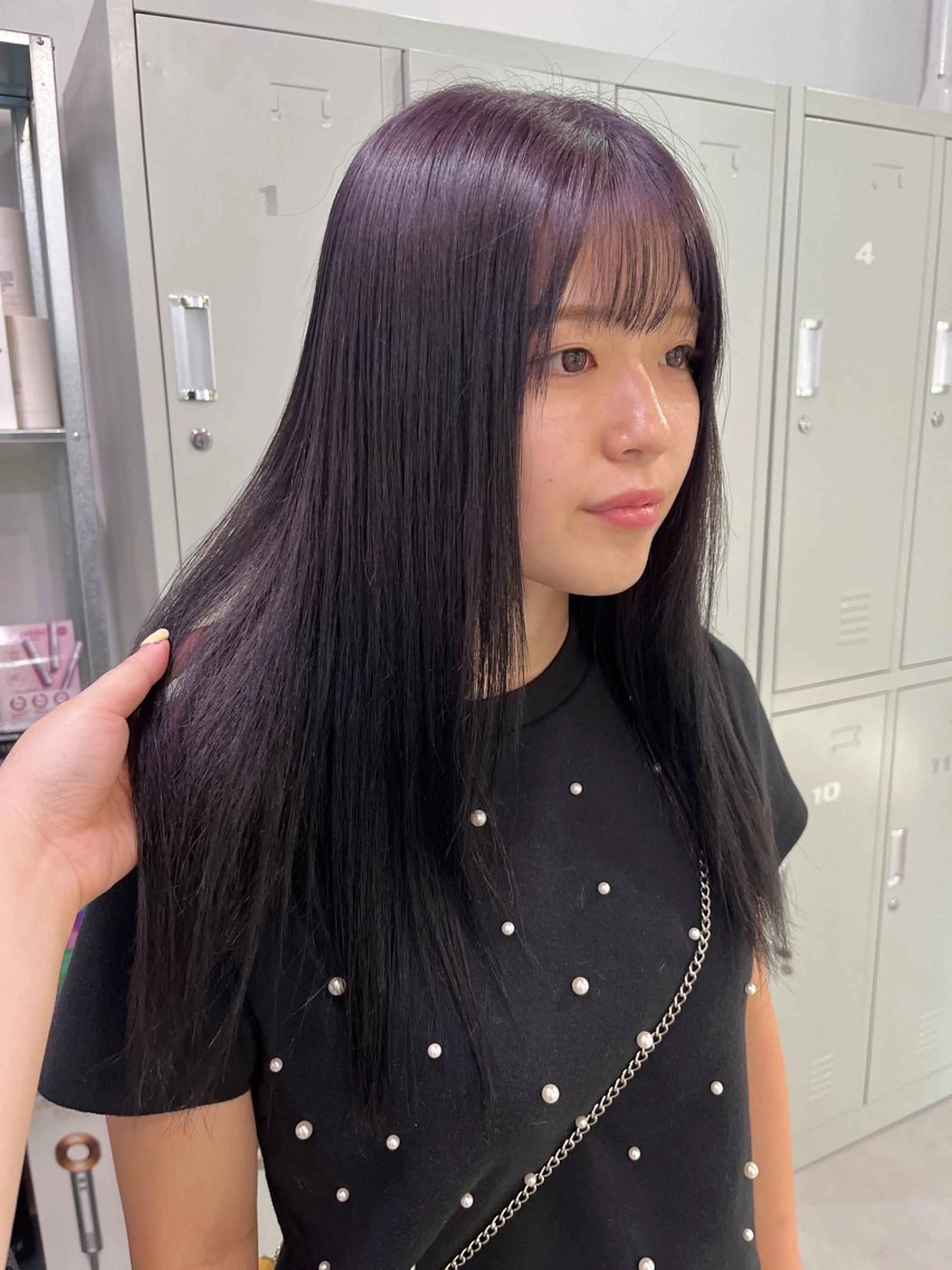 ロング カラー アッシュ ブリーチ ダブルカラー ラベンダーカラー ラベンダーアッシュ カット ヘアカラー ブリーチなしカラー ダブルカラーエクステのヘアスタイル