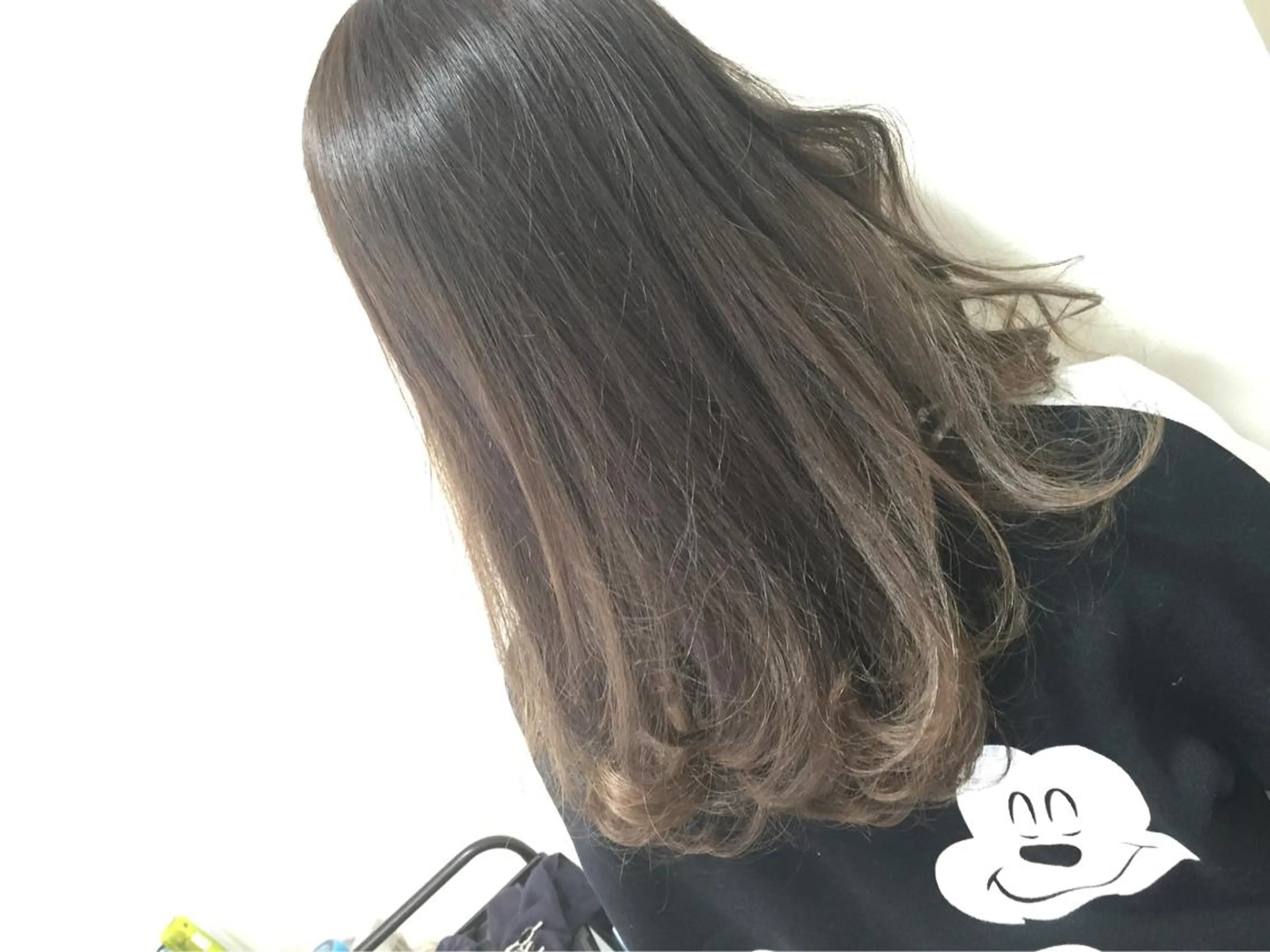 セミロング ロング カラー ヘアアレンジ ブリーチ グラデーションカラー ブリーチなしカラー 岡田 杏のエステ・リラクイメージ