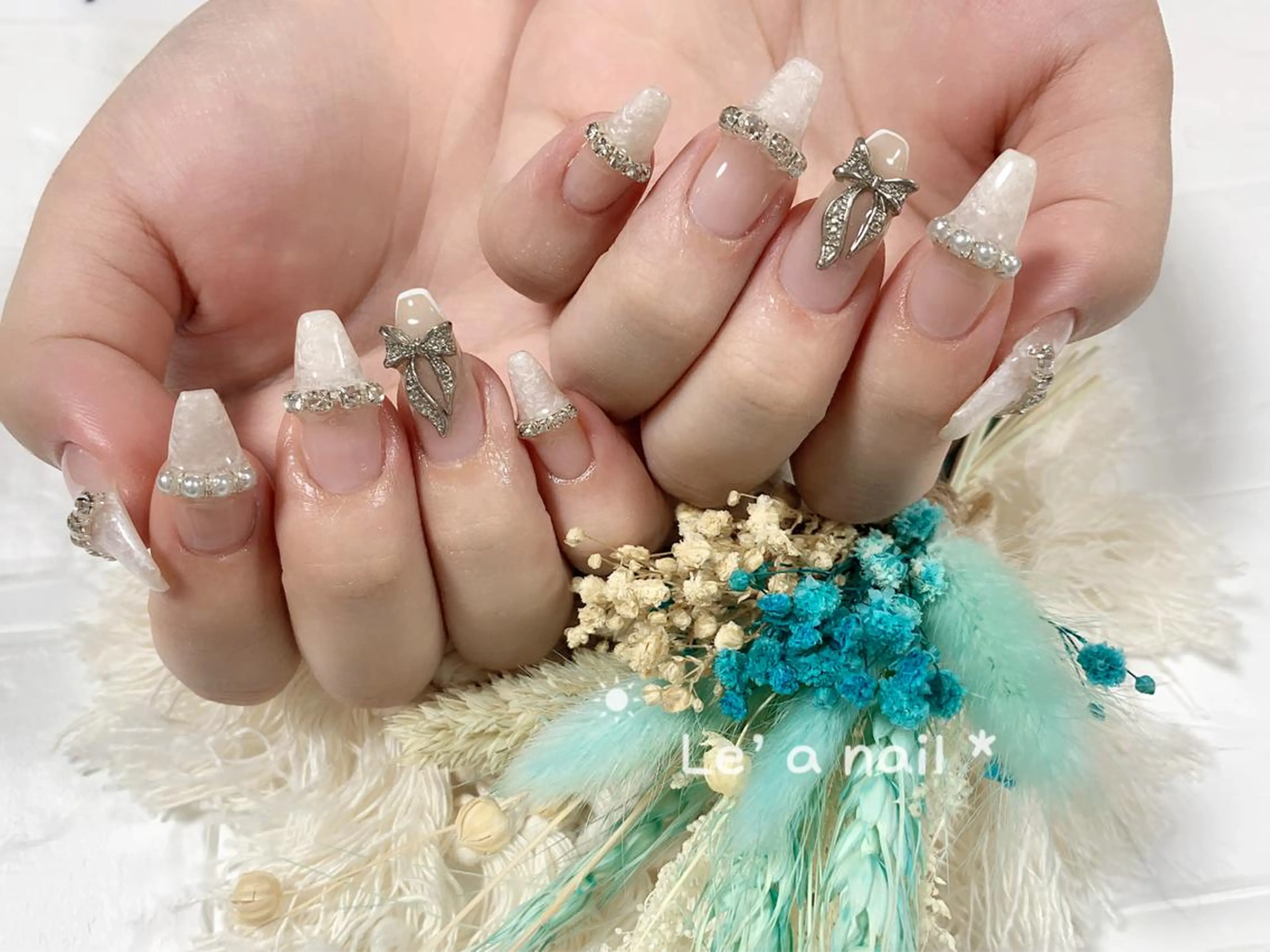 ショート カラー ネイル Le’a NailSalonのネイルデザイン