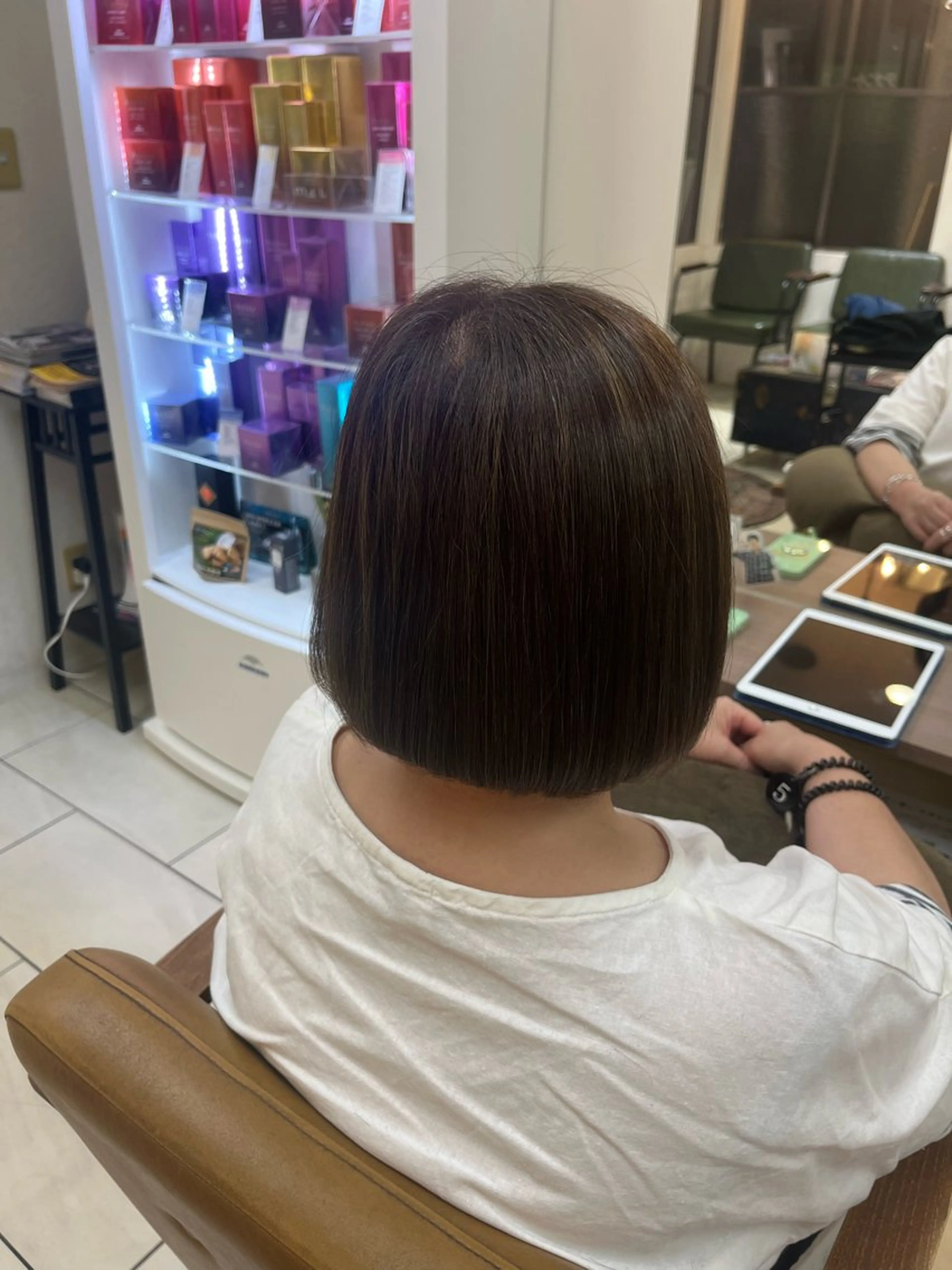 ミディアム ハイライト ヘアカラー 福本 光のヘアスタイル