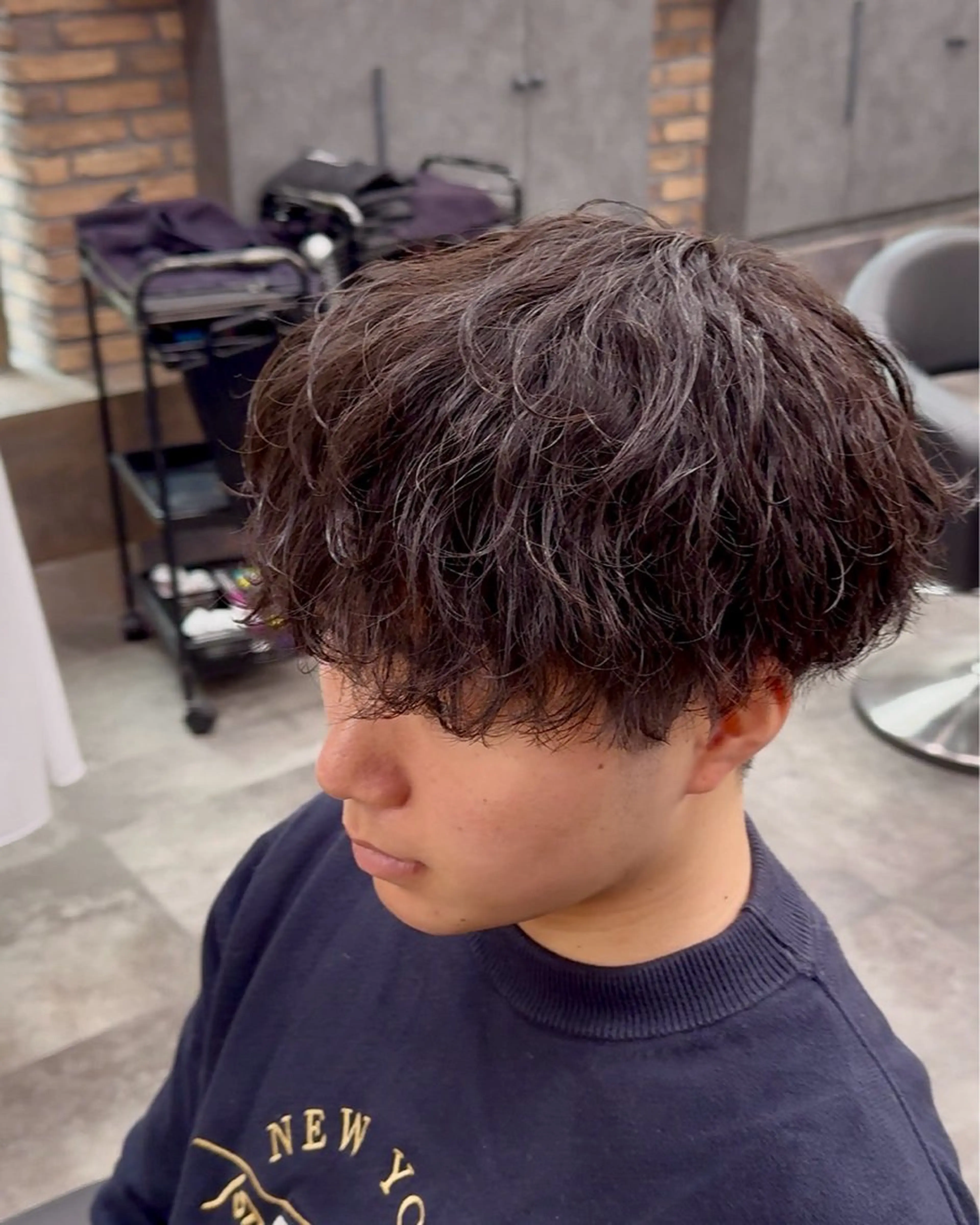 パーマ メンズ カット パーマ シャドウ/フェザー 朝崎倭斗のヘアスタイル