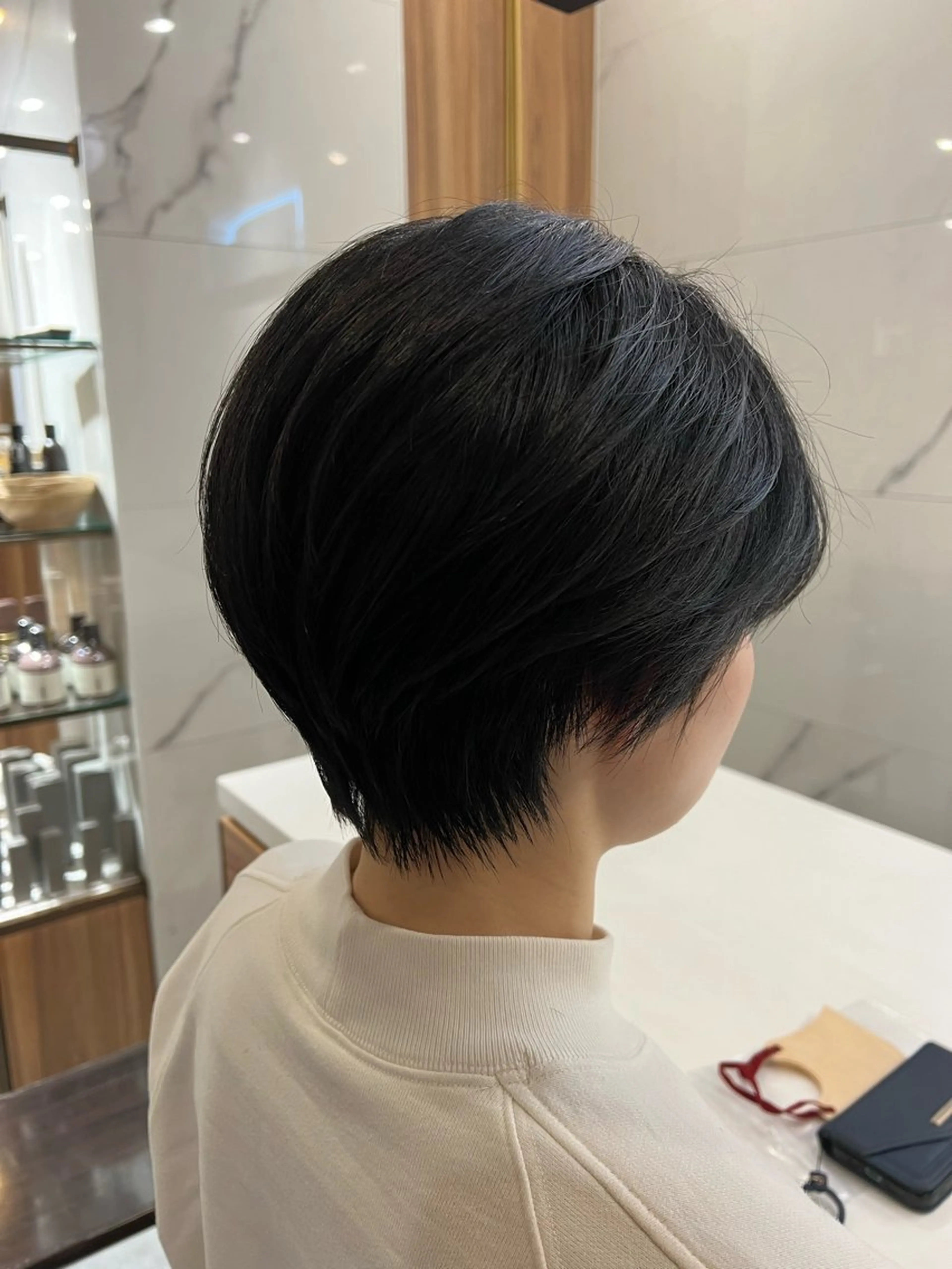 ショート 村中 逸紀のヘアスタイル