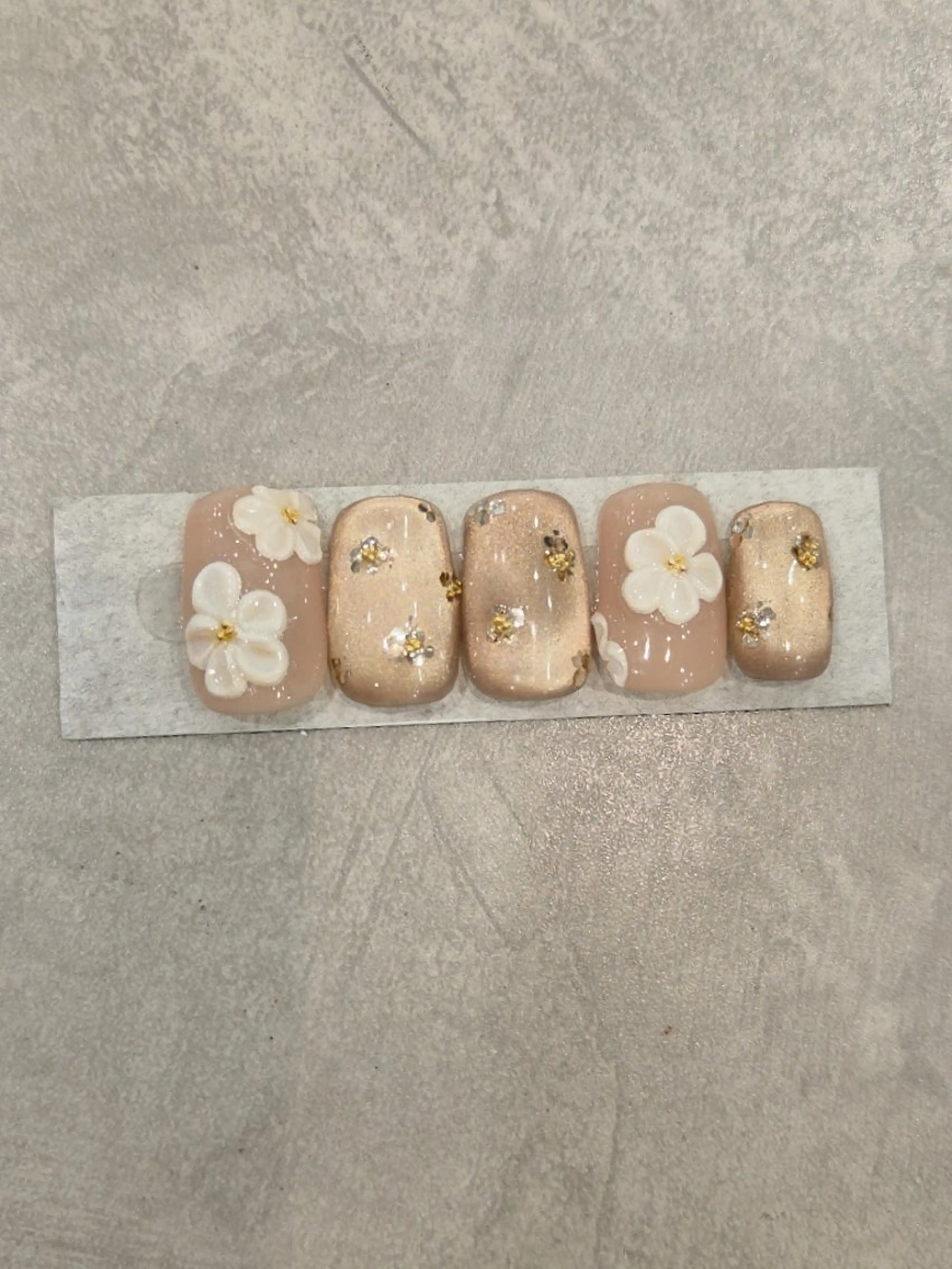 ネイル ハンドネイル 関口 友菜のヘアスタイル