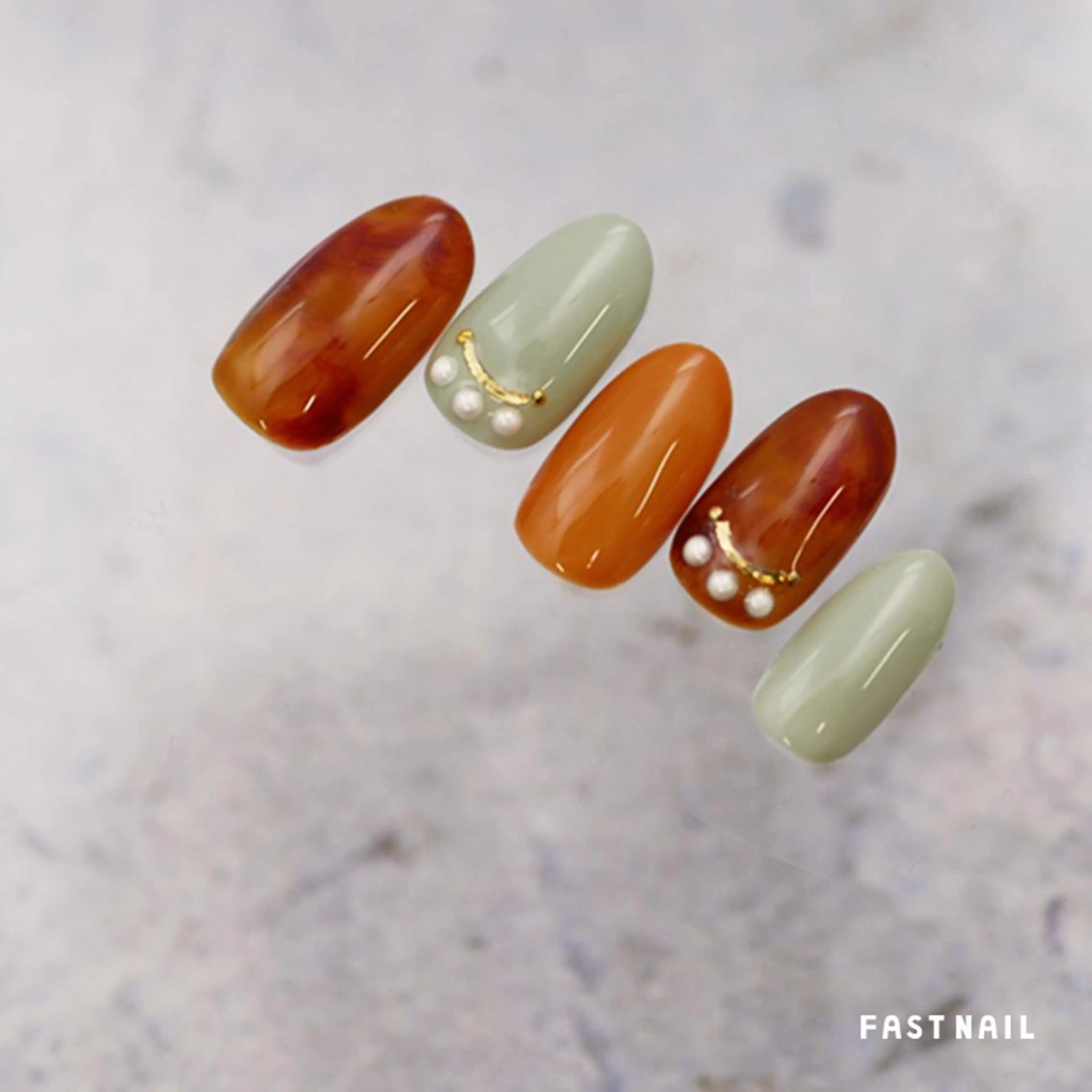 ネイル べっ甲ネイル ファストネイル ロコ 春日のネイルデザイン