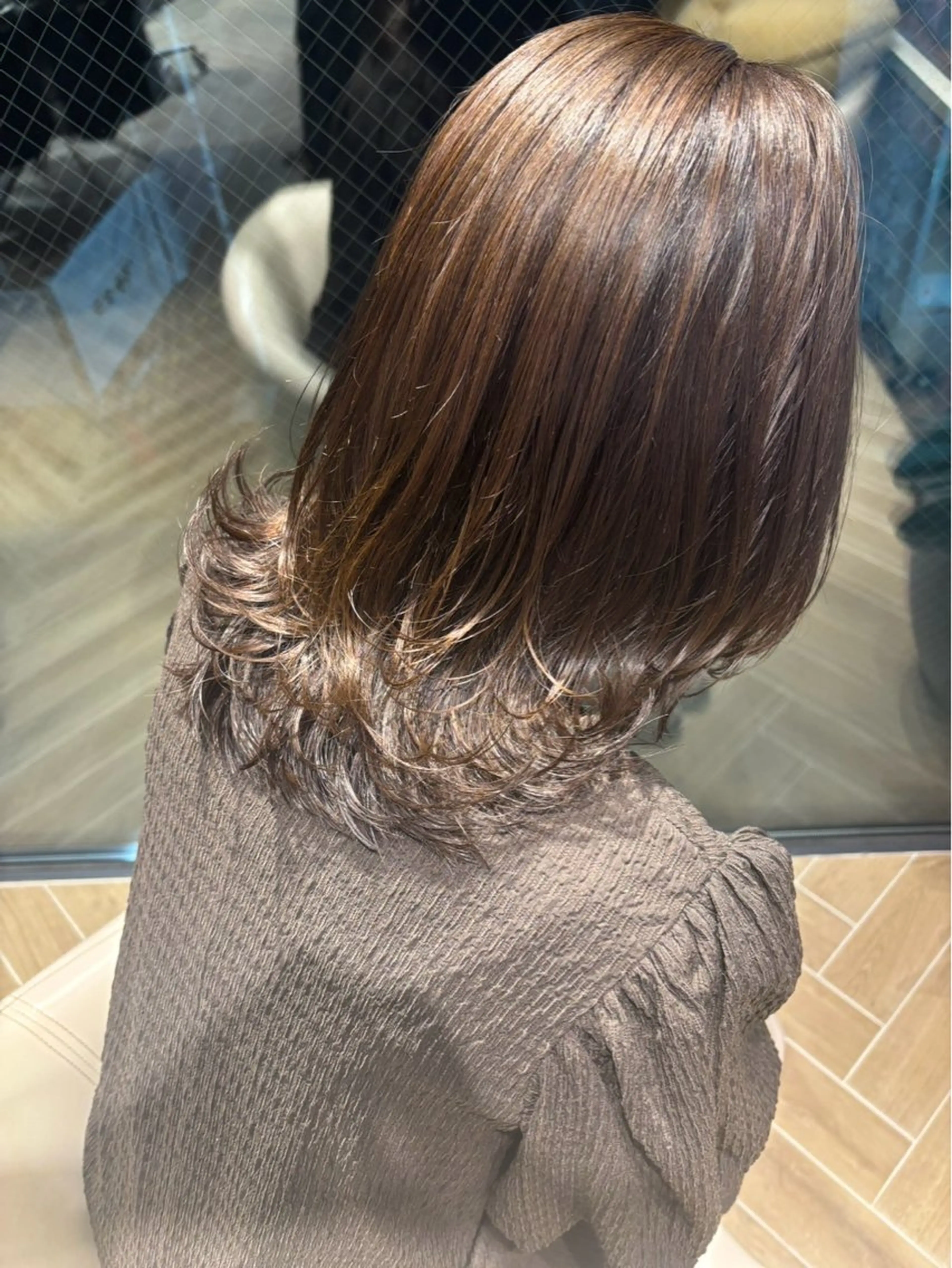 セミロング ヘアカラー トリートメント 山本 瑠虎のヘアスタイル