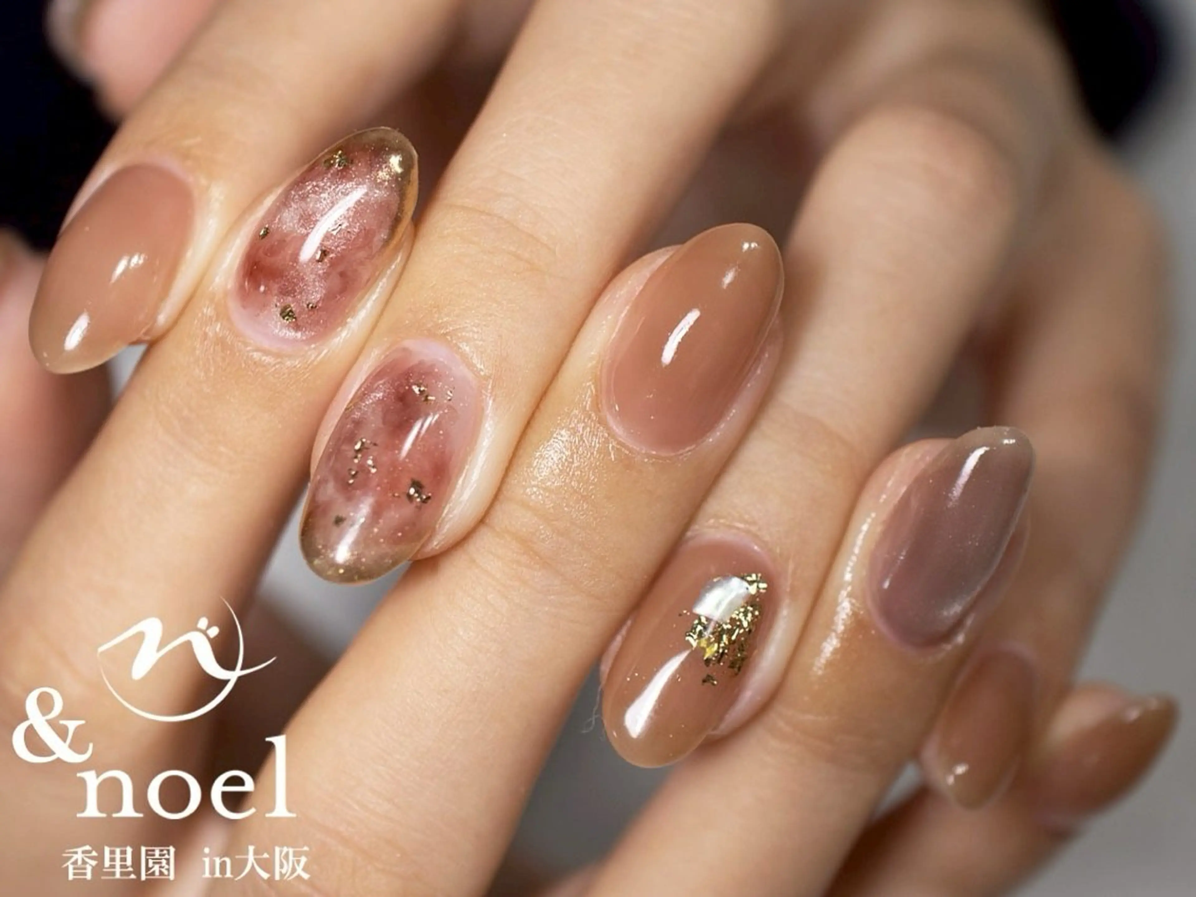 ネイル ブラウン クリアネイル マグネットネイル ミラーネイル オフィスネイル ハンドネイル Nailsalon Noël所属・Nailsalon &Noelのネイルデザイン