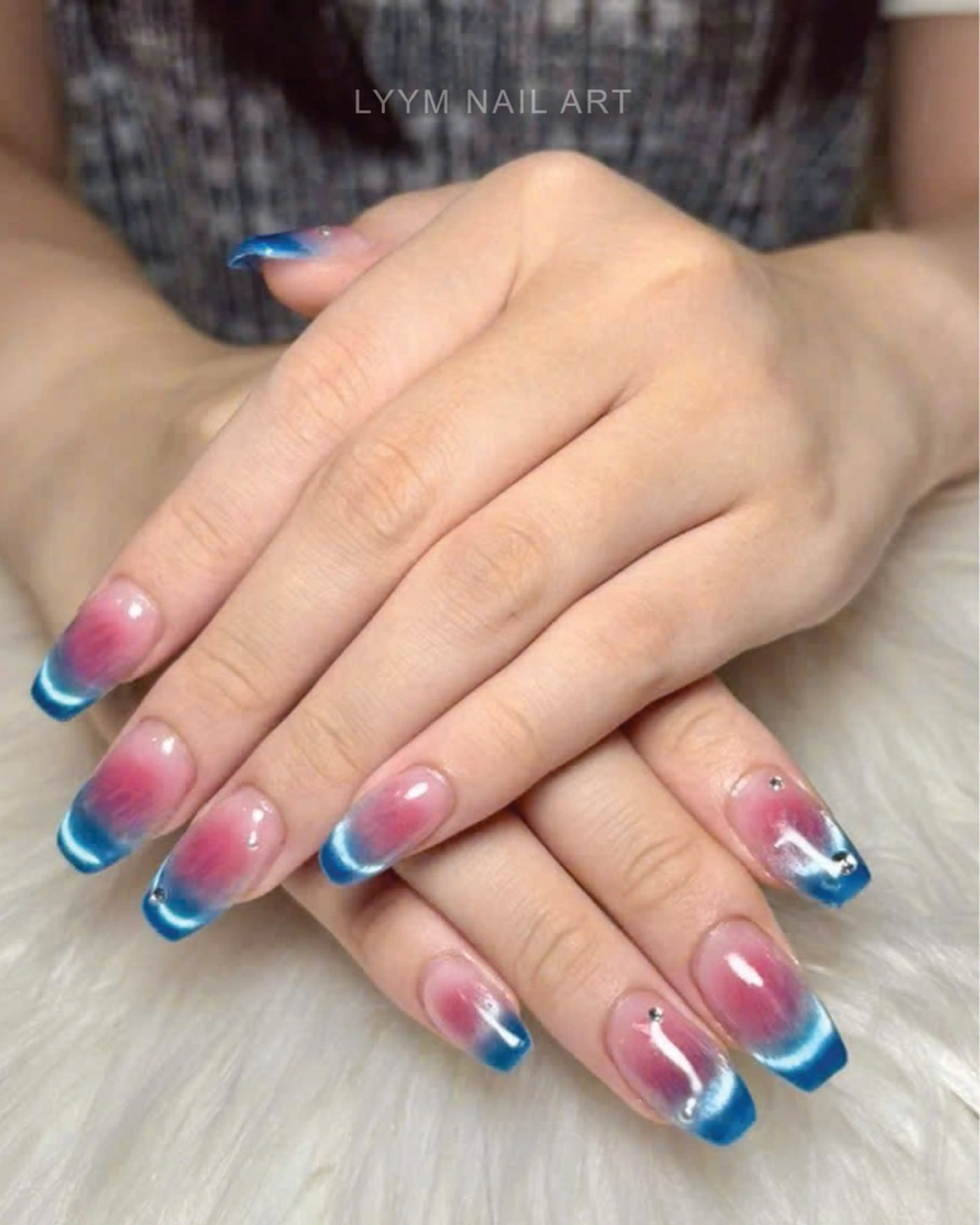 ネイル ブルー グラデーション 韓国ネイル ピンク 夏ネイル ハンドネイル LYYM Salonのネイルデザイン