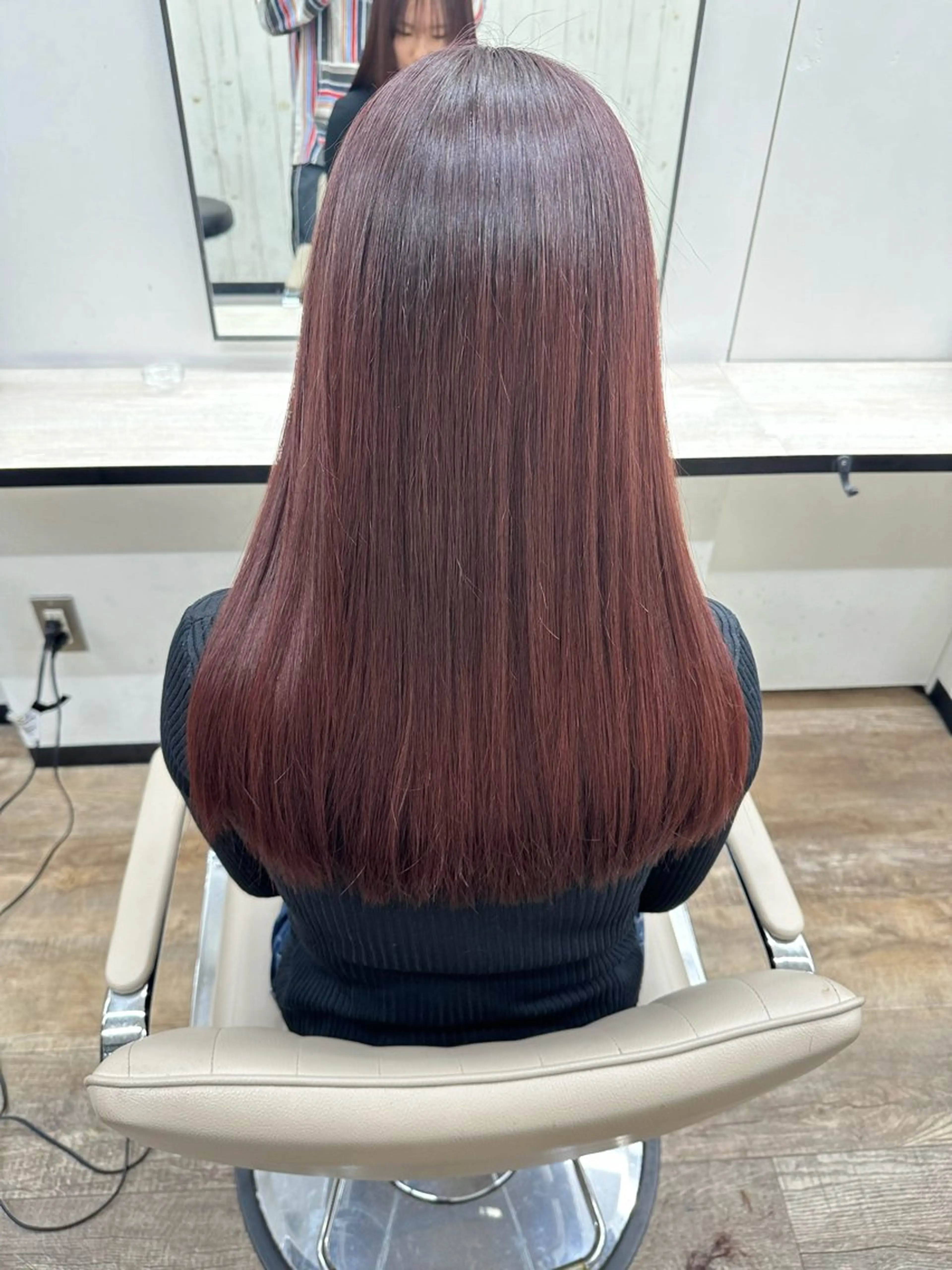 【極上のサラツヤ質感✨】カット➕ワンカラー➕髪質改善トリートメント（口コミ投稿でヘアオイル🎁プレゼント）の写真