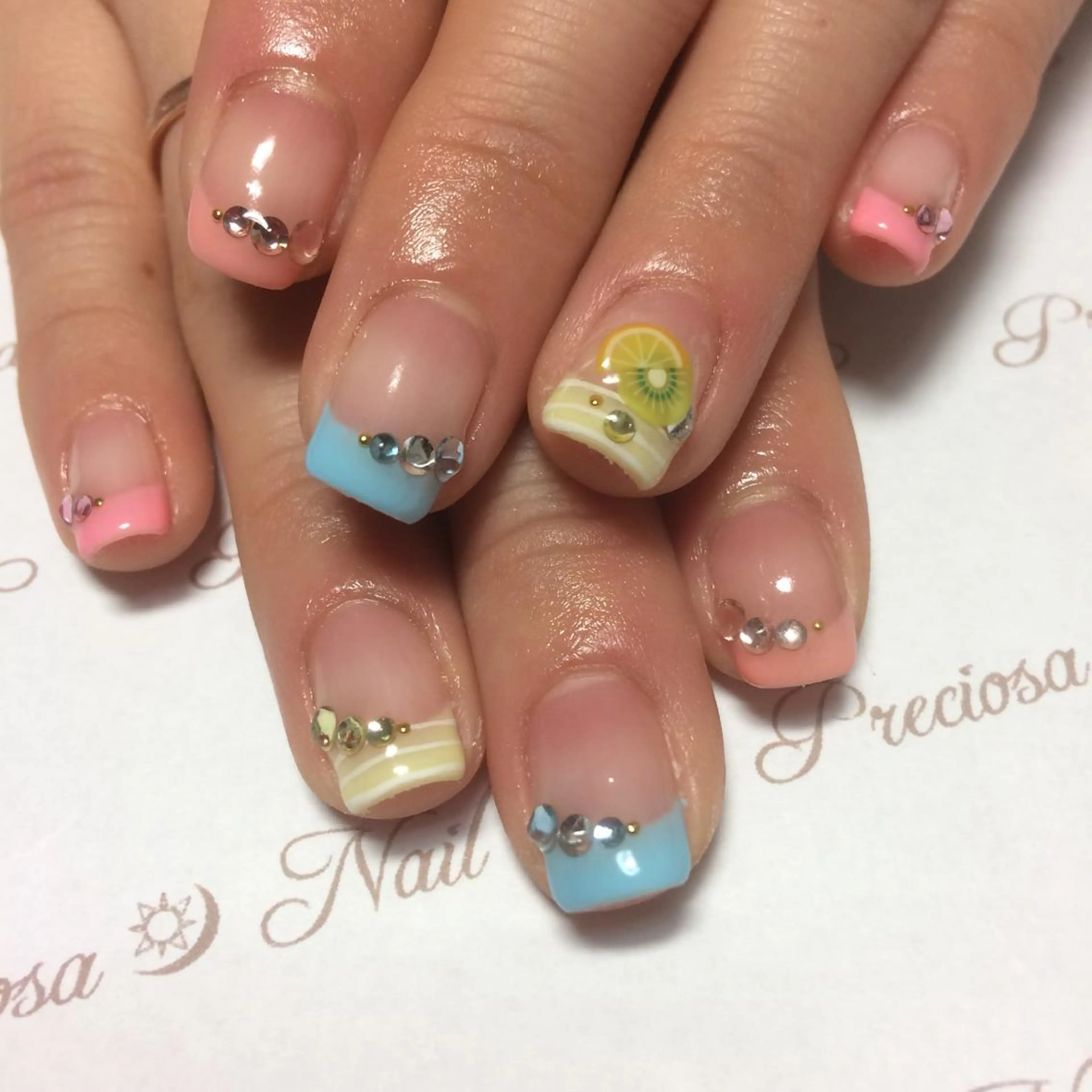 ネイル フレンチネイル シンプルネイル 久場 晴美のネイルデザイン