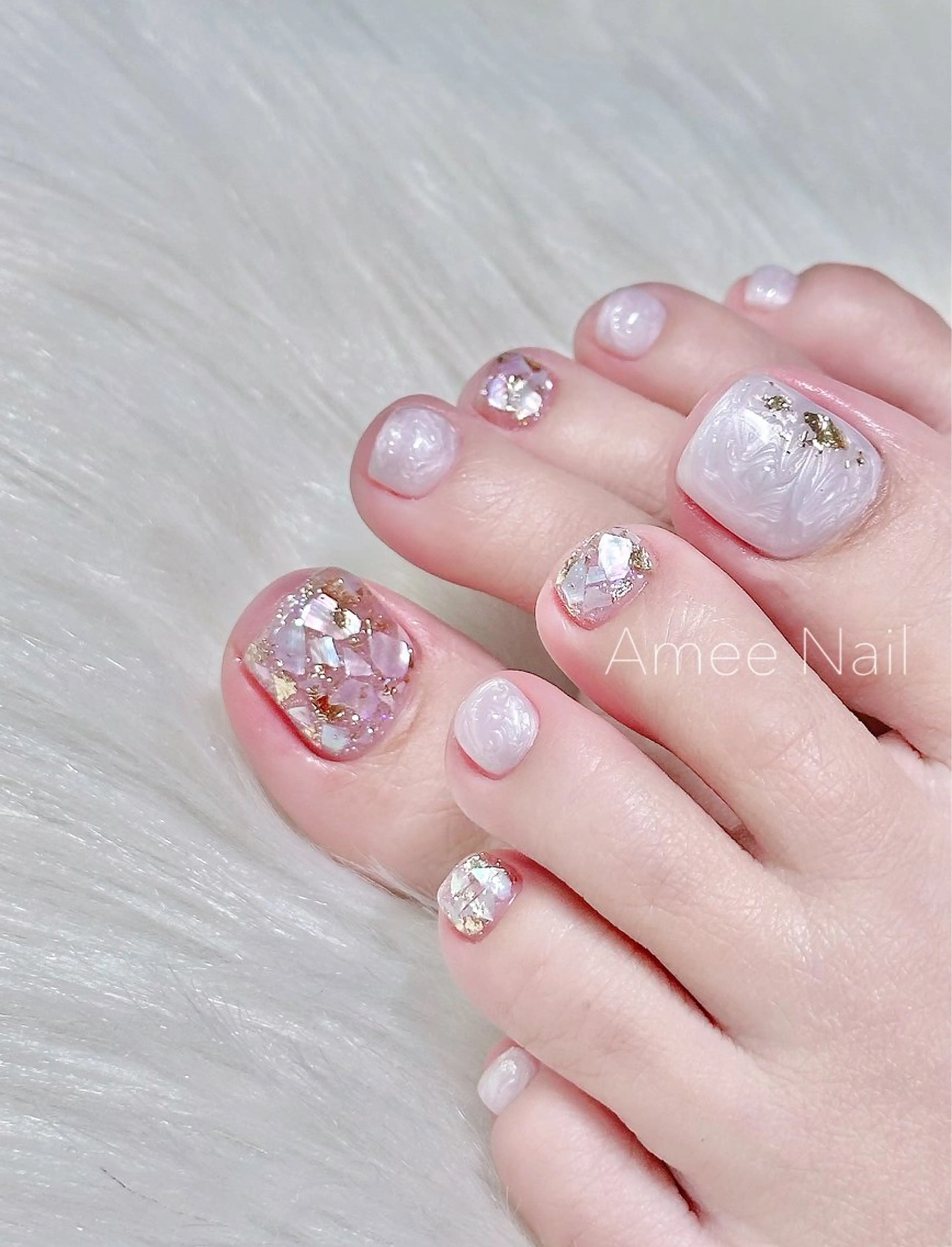 ネイル アートネイル グラデーション キラキラネイル ニュアンスネイル オフィスネイル フットネイル Amee Nail Salonのネイルデザイン