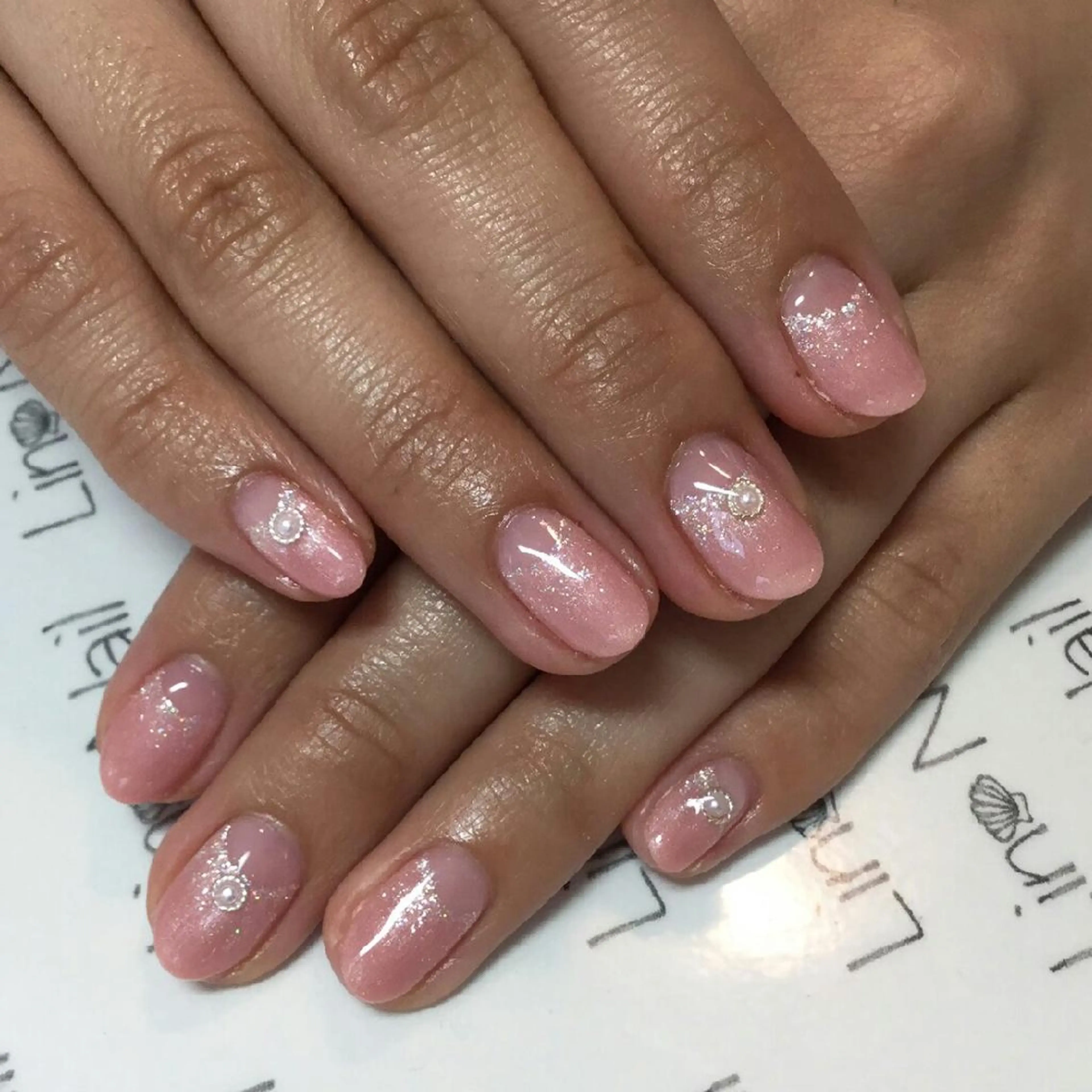 ミディアム カラー まつエク ネイル Lino Nail(リノネイル)所属・Lino Nail sekitomiのネイルデザイン