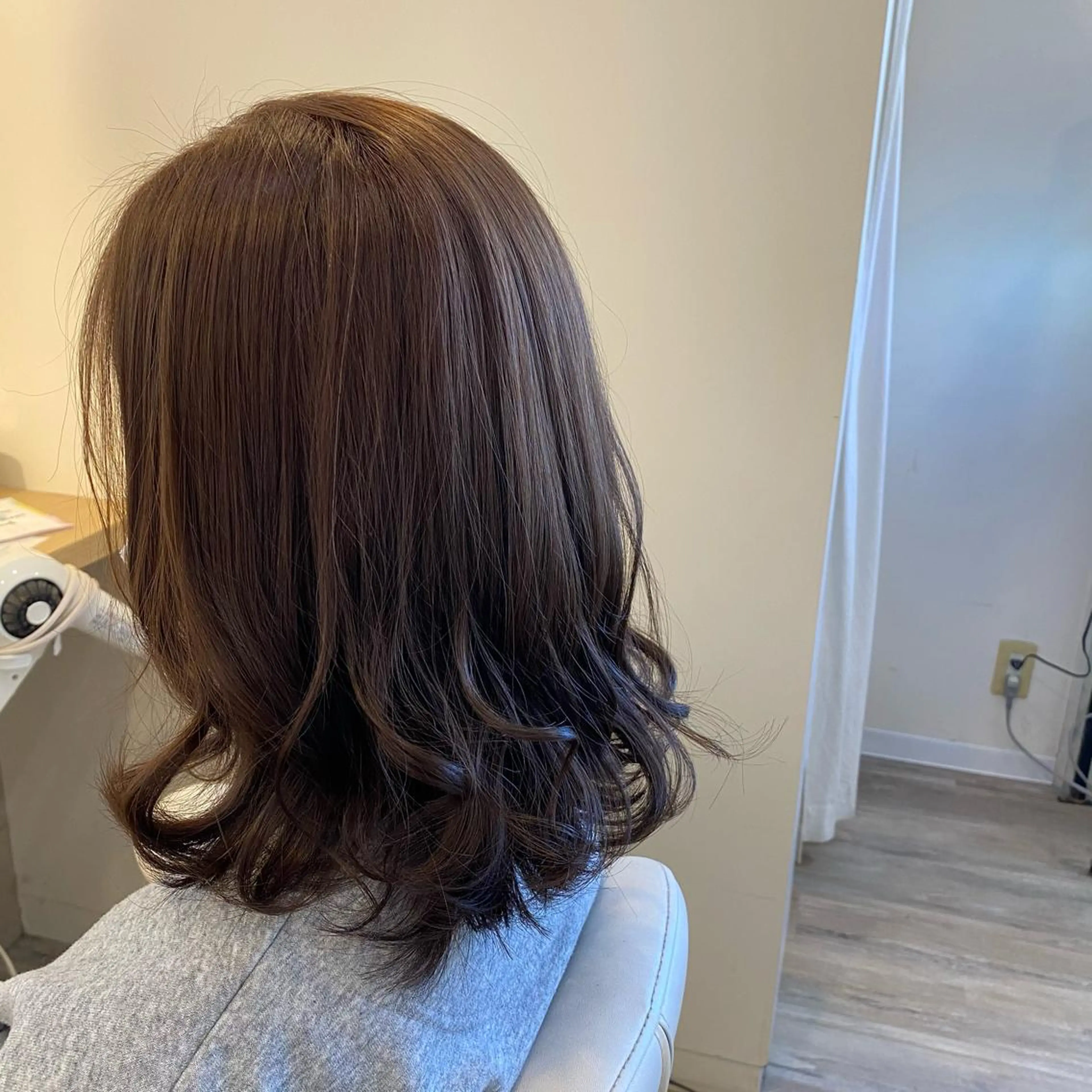 セミロング 草津駅近｜ MAYAのヘアスタイル