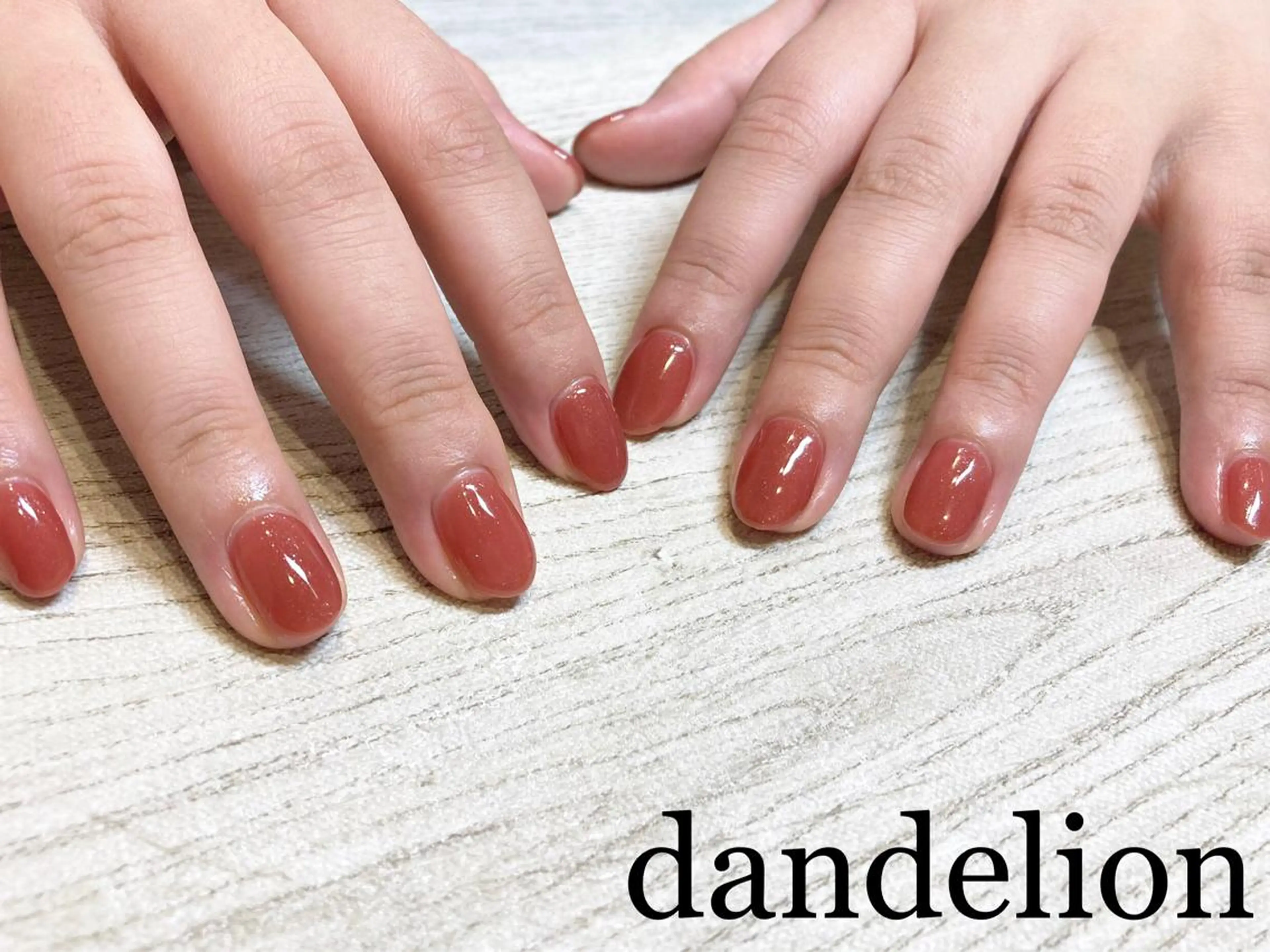 ネイル ハンドネイル ハンドケア dandelion ダンデライオンのネイルデザイン