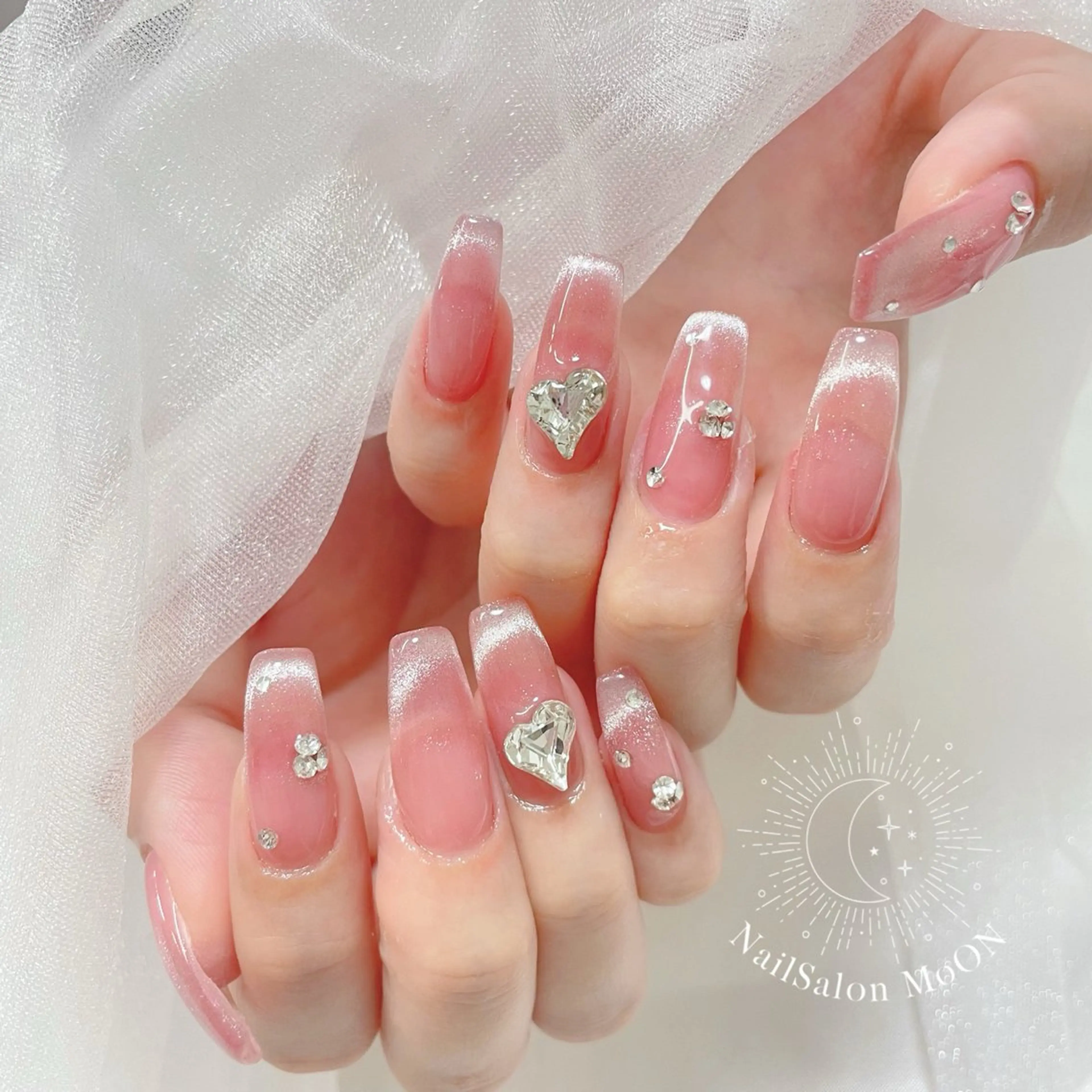 ネイル MoON...❤︎ MeGuのネイルデザイン