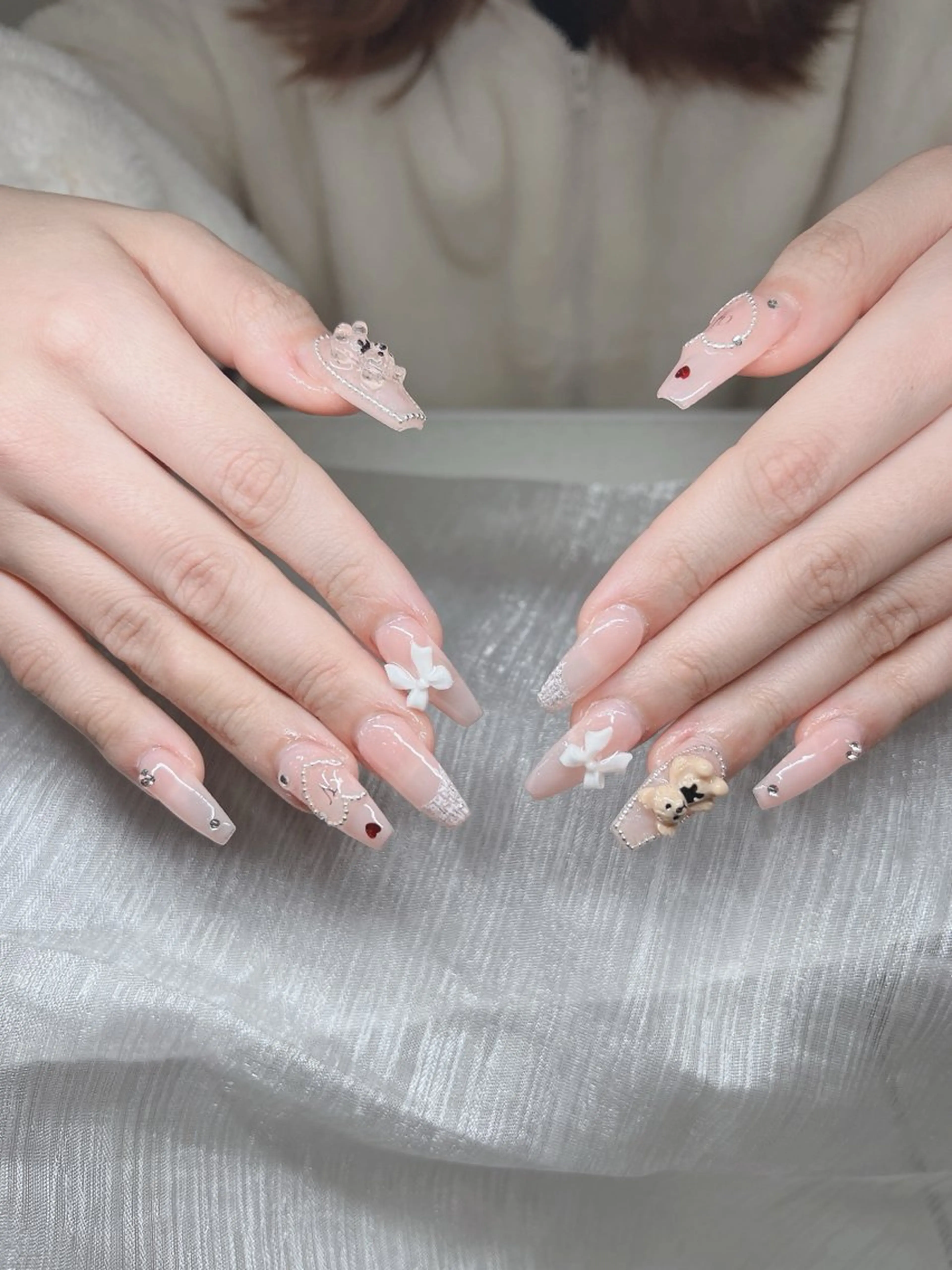 ネイル 長さ出し グラデーション 卒業式 キラキラネイル マグネットネイル Lee Nails チップ長さだし専門店のネイルデザイン