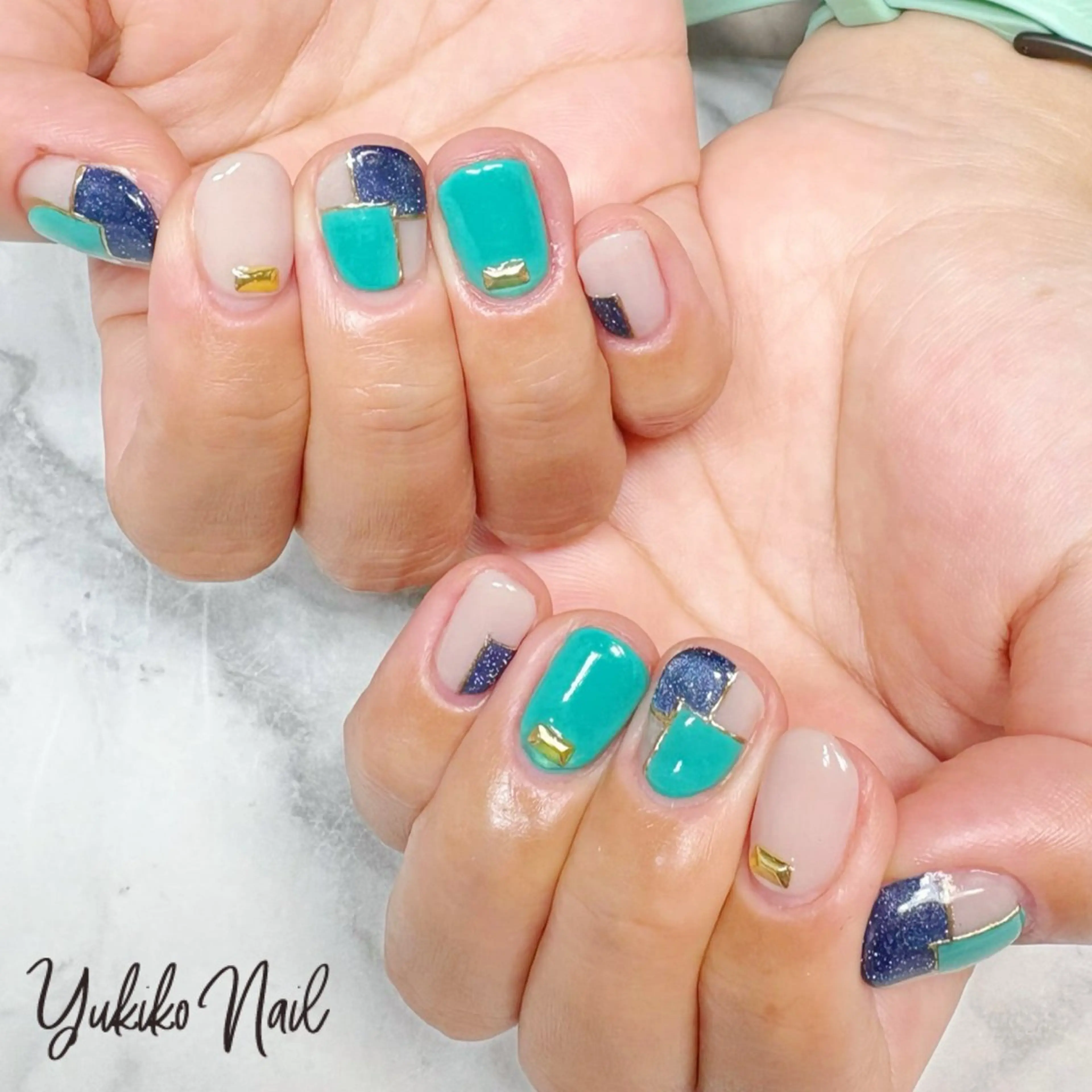 ネイル マグネットネイル ネイビー 夏ネイル ハンドネイル ユキコ ネイルのネイルデザイン