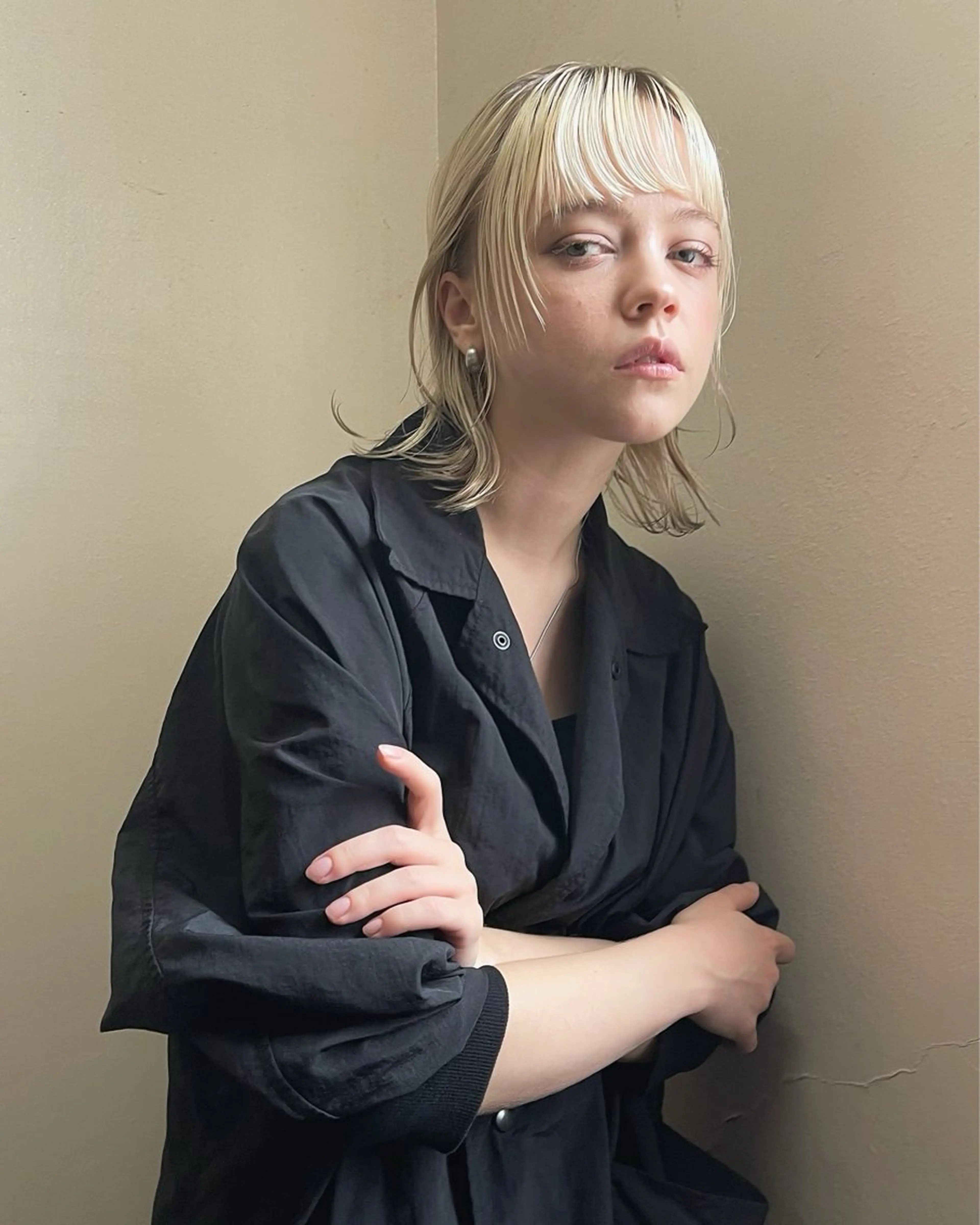 ミディアム カラー カット ヘアカラー パーマ トリートメント ヘアセット 安部佑哉/ハイトーン /レイヤー/ブリーチのヘアスタイル