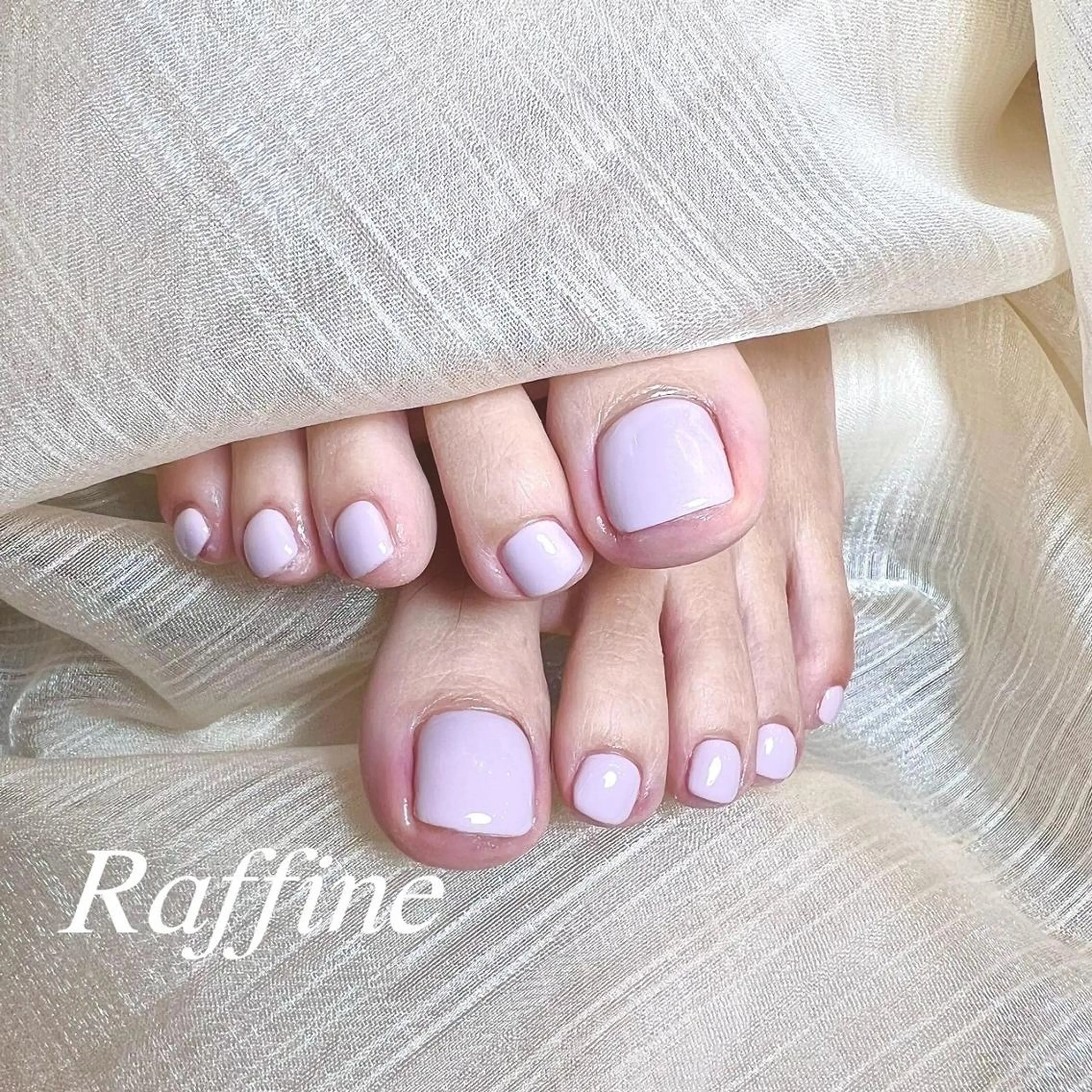 ネイル RAFFINE haru🦋🩵のネイルデザイン