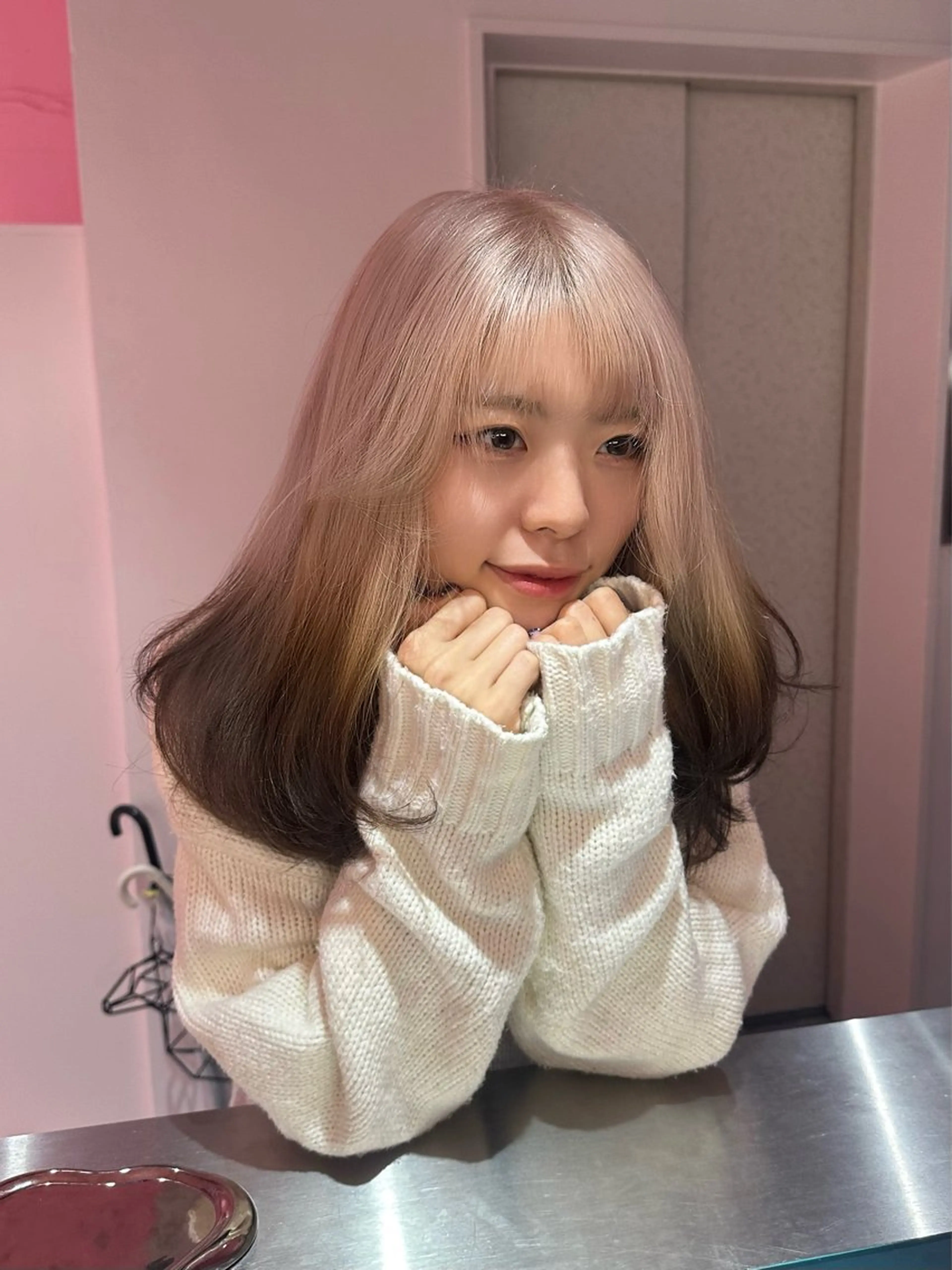 セミロング ブリーチカラー /MAHIROのヘアスタイル