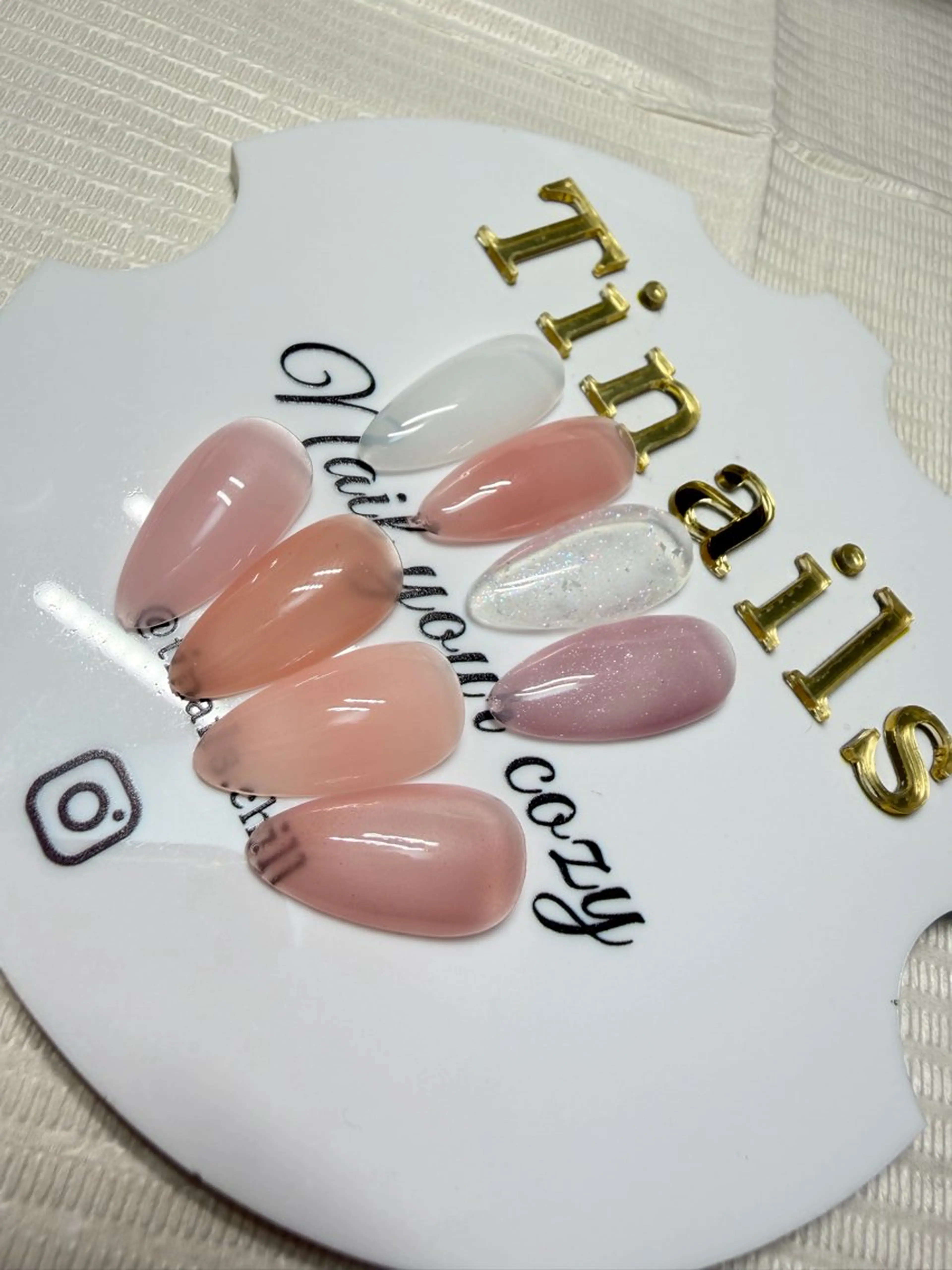 ネイル Tinails所属・Tinails (ティナネイル)のネイルデザイン