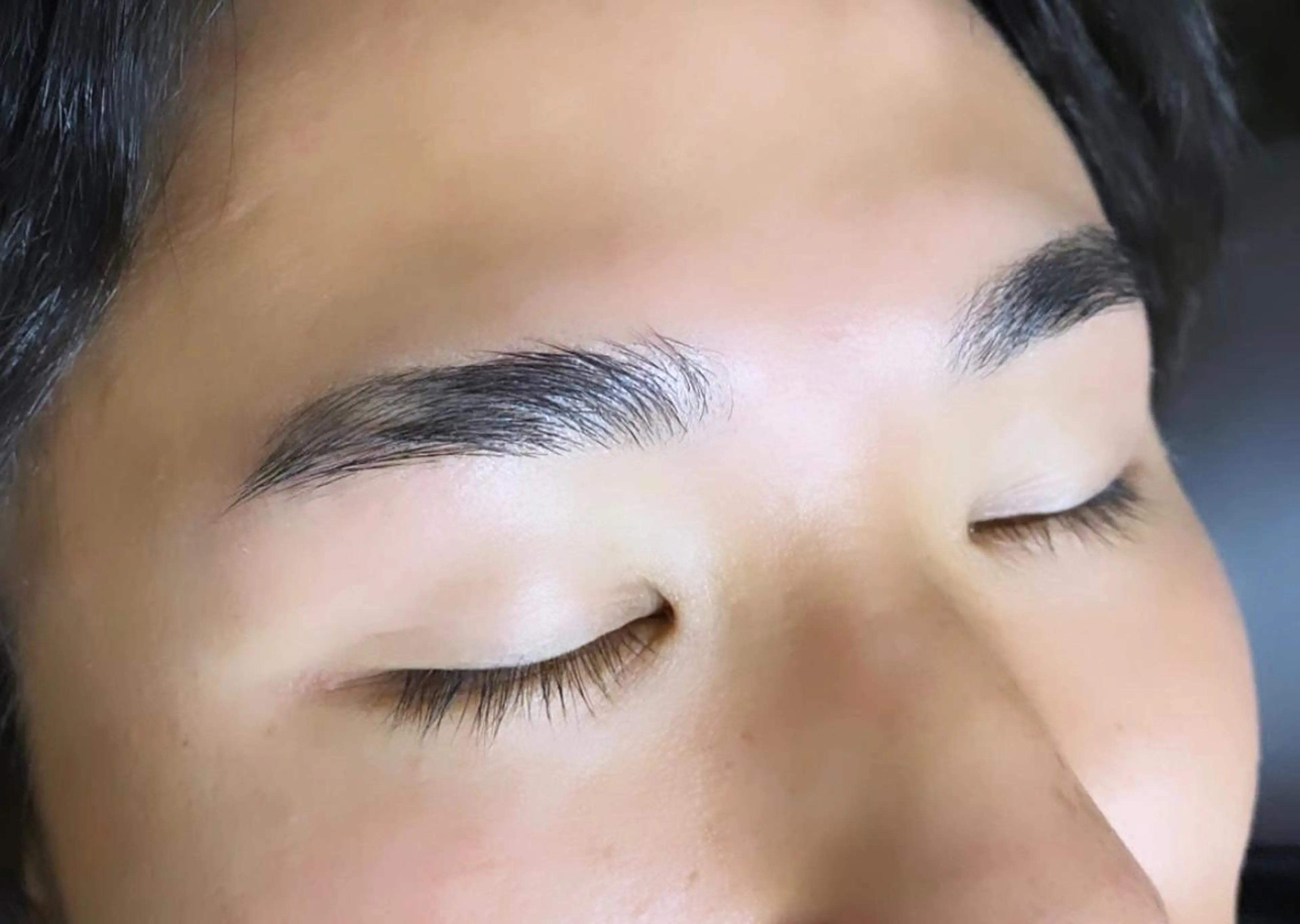 アイブロウ EYES YUNのマツエク・マツパデザイン