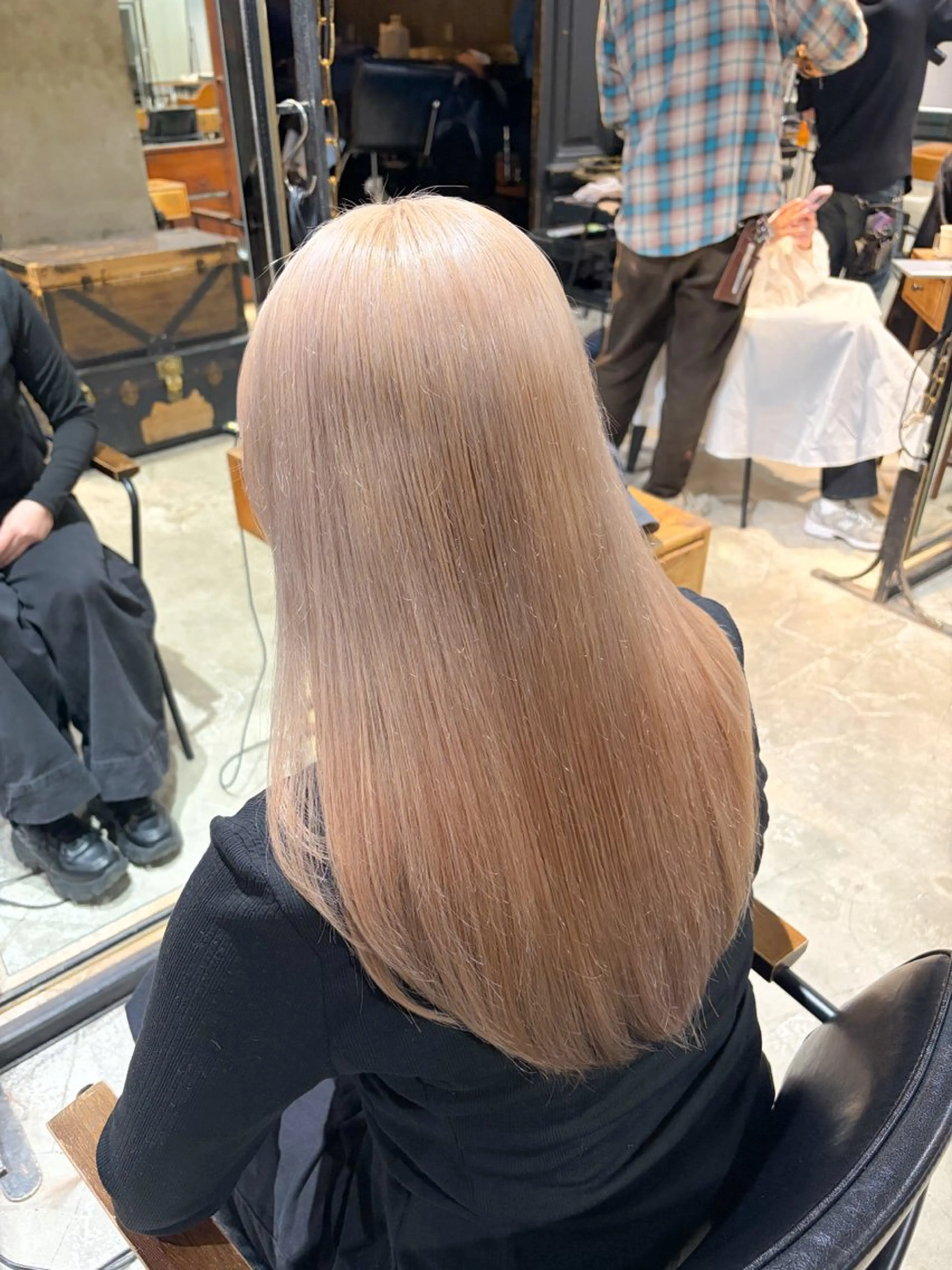 ロング カラー ヘアカラー トリートメント ヘアセット 似合わせベージュ 🍯ayumi🍯のヘアスタイル