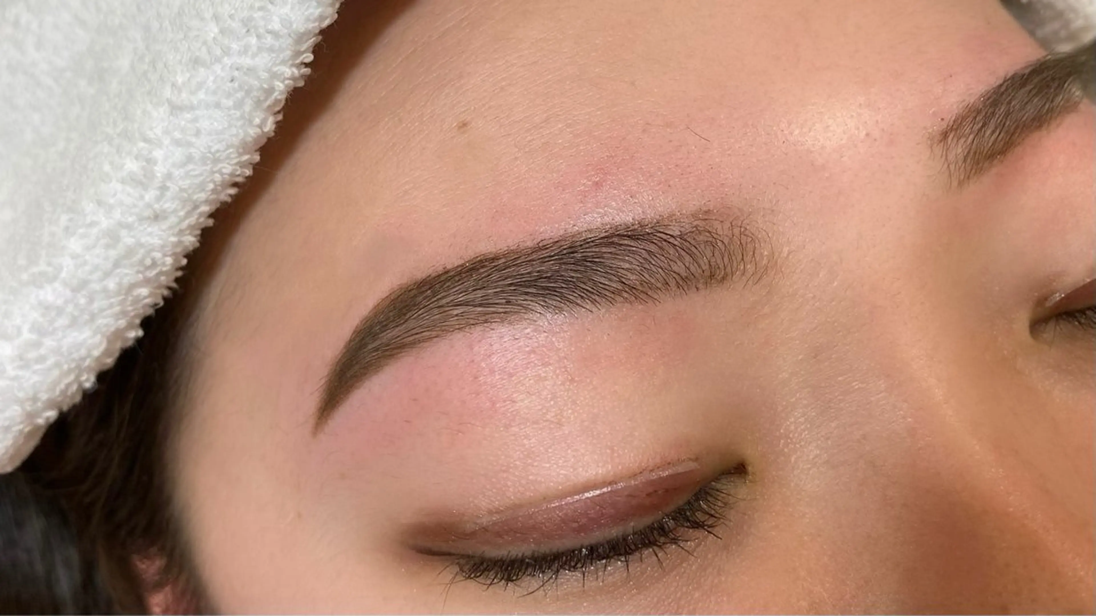 アイブロウ Kano ☁️🤍のマツエク・マツパデザイン