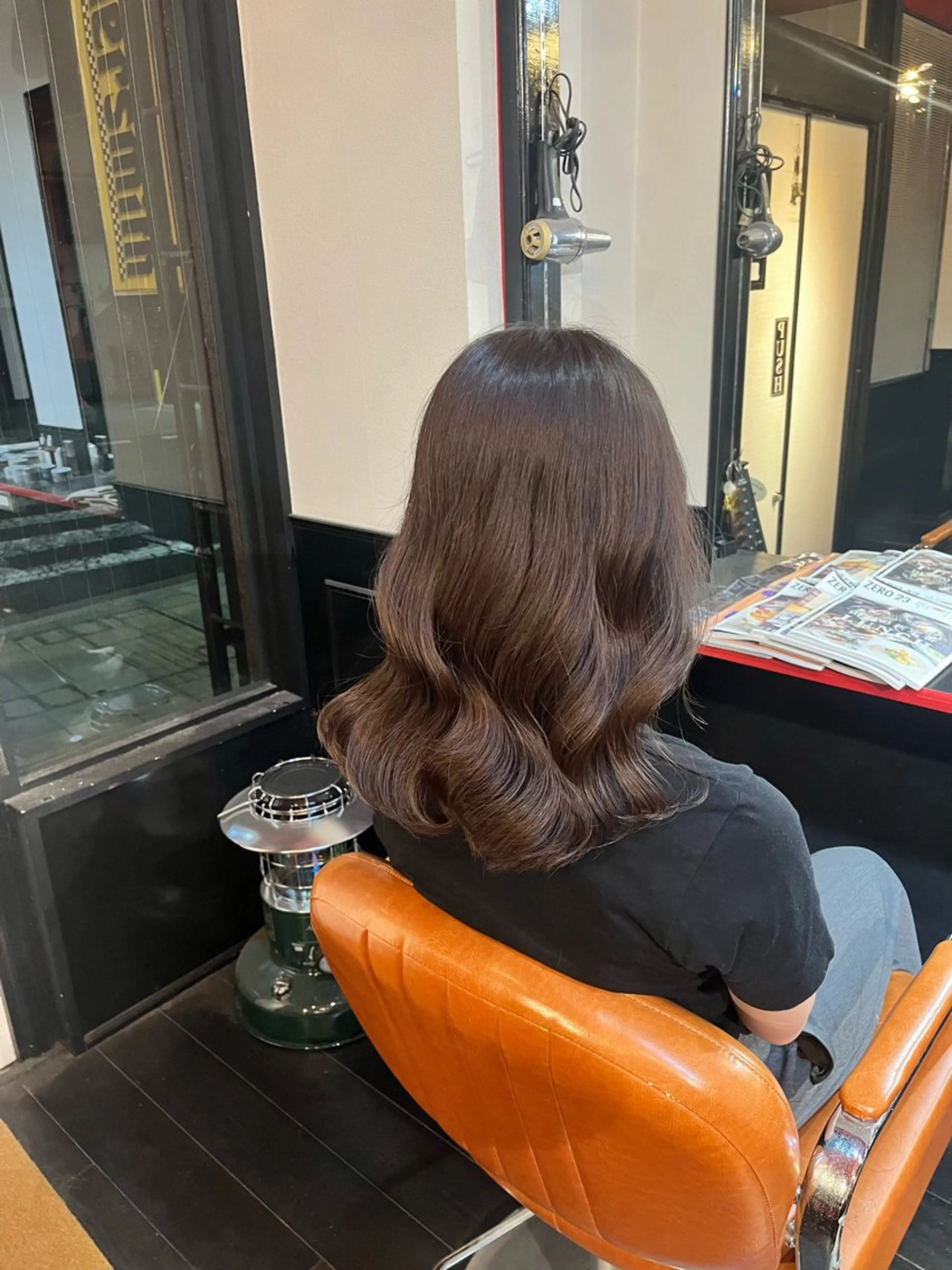 ミディアム カラー オレンジ スズキ リコのヘアスタイル