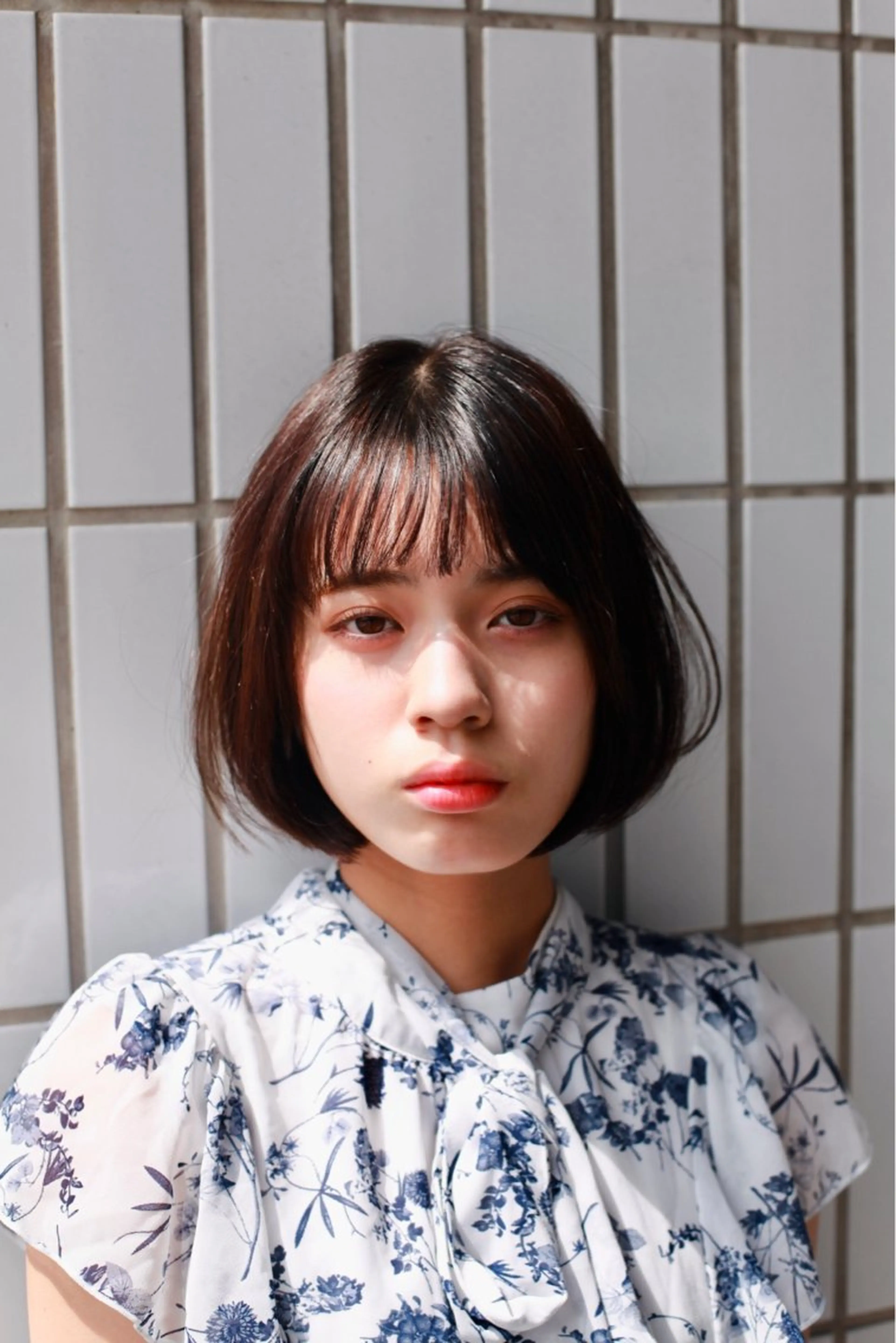 ショート カラー コバヤシ リョウのヘアスタイル