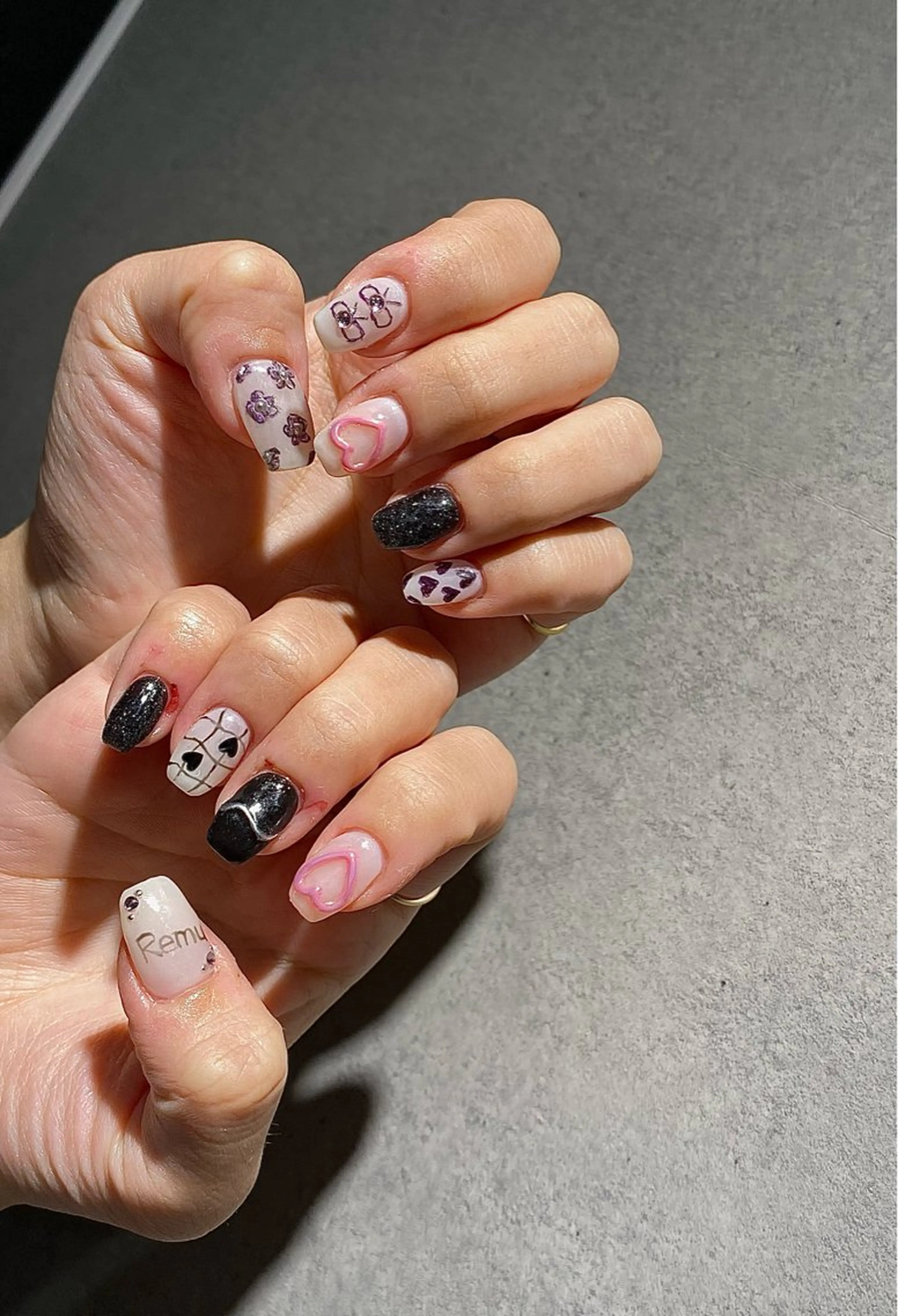 ネイル I-nailロング /ワンホン/キラキラのネイルデザイン