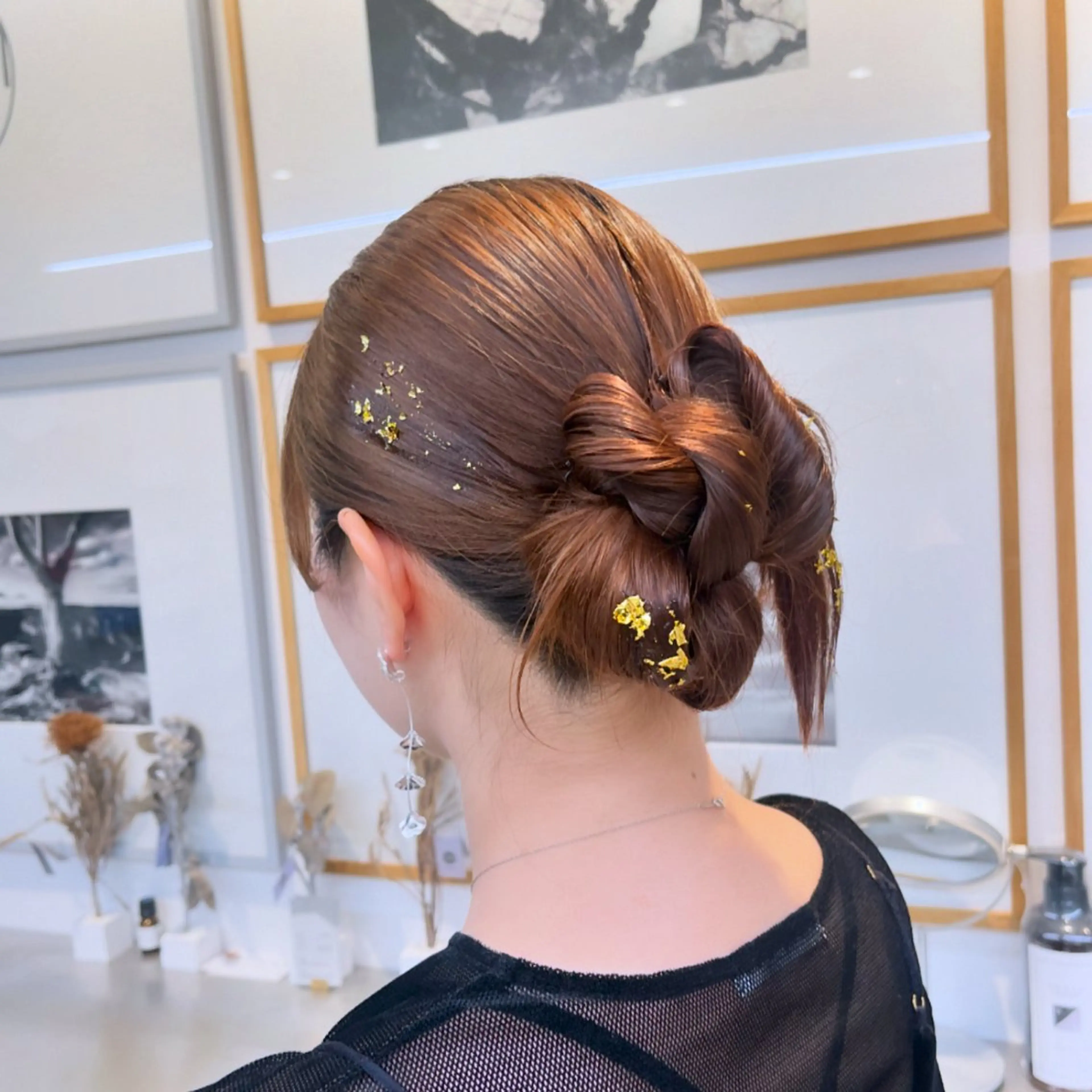 ロング カラー お団子ヘア 韓国風ヘア ヘアセット カジュアルを女っぽく 𝗮𝘆𝗮𝗰𝗼のヘアスタイル