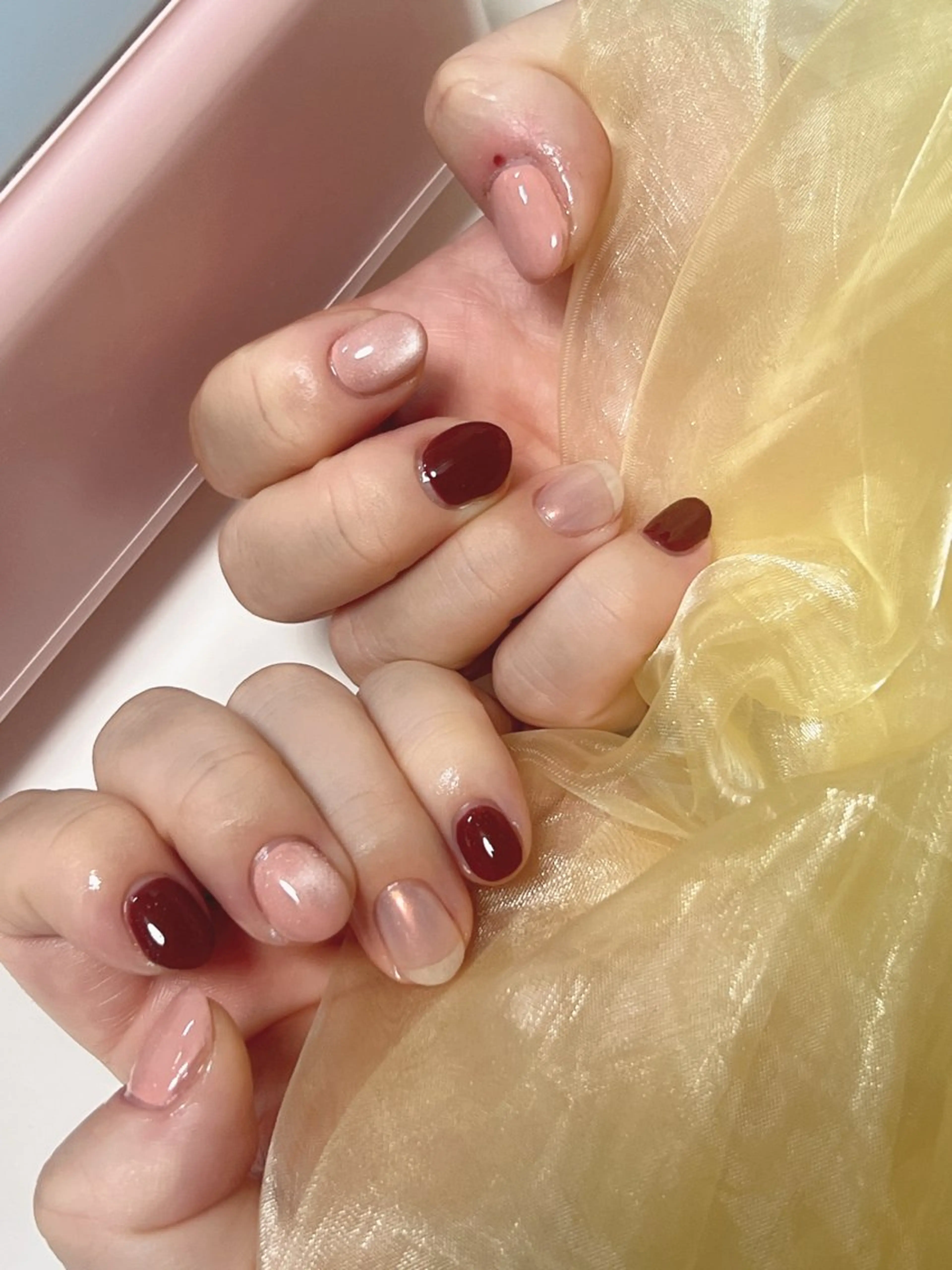 ネイル ミラーネイル 吴 丹丹のネイルデザイン