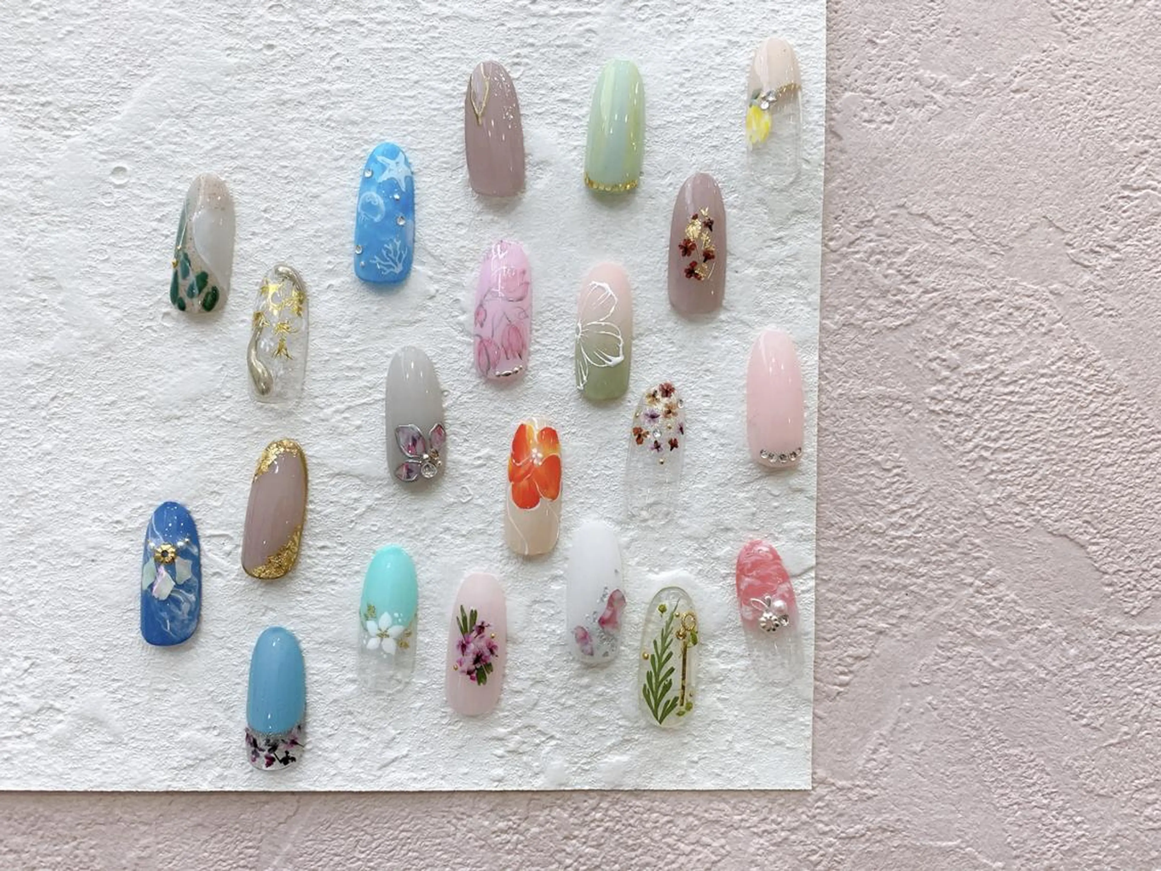 ネイル 【DELICAT】 溝の口店　KUMIのネイルデザイン