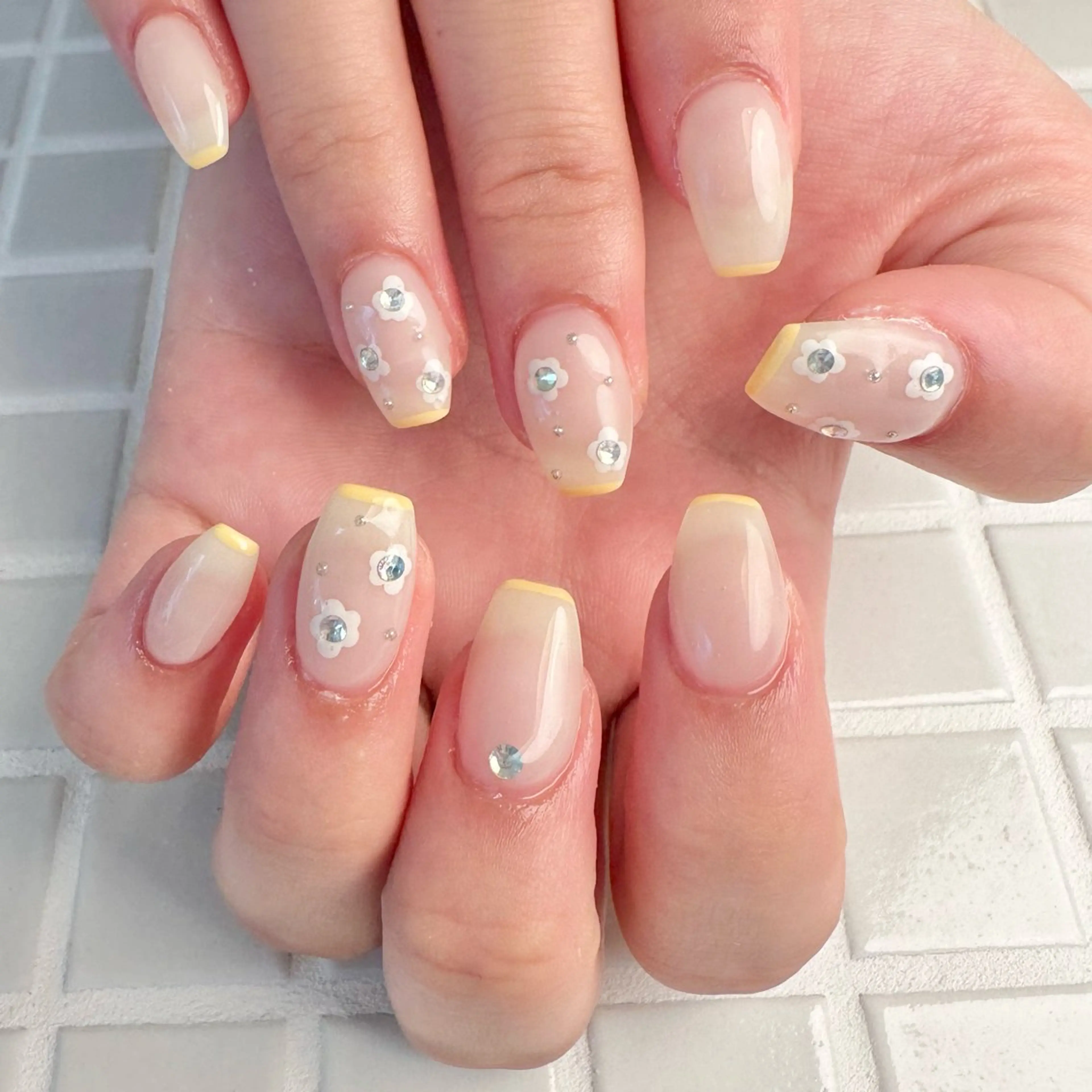 ネイル ハンドネイル Nail lily 🍒渋谷.表参道のネイルデザイン
