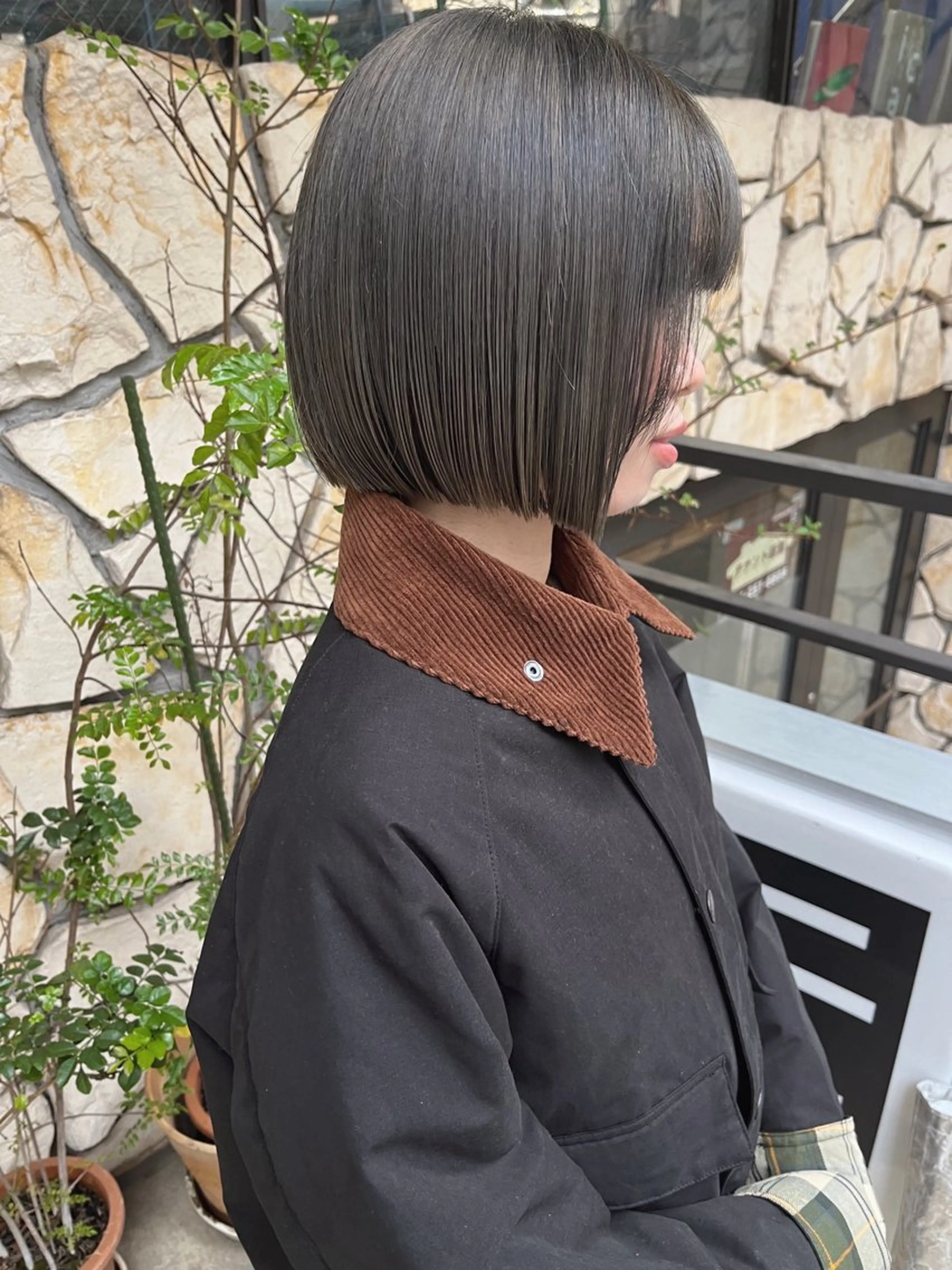 ミディアム カラー ブリーチ 透明感カラー AOI ハイトーン/ボブのヘアスタイル