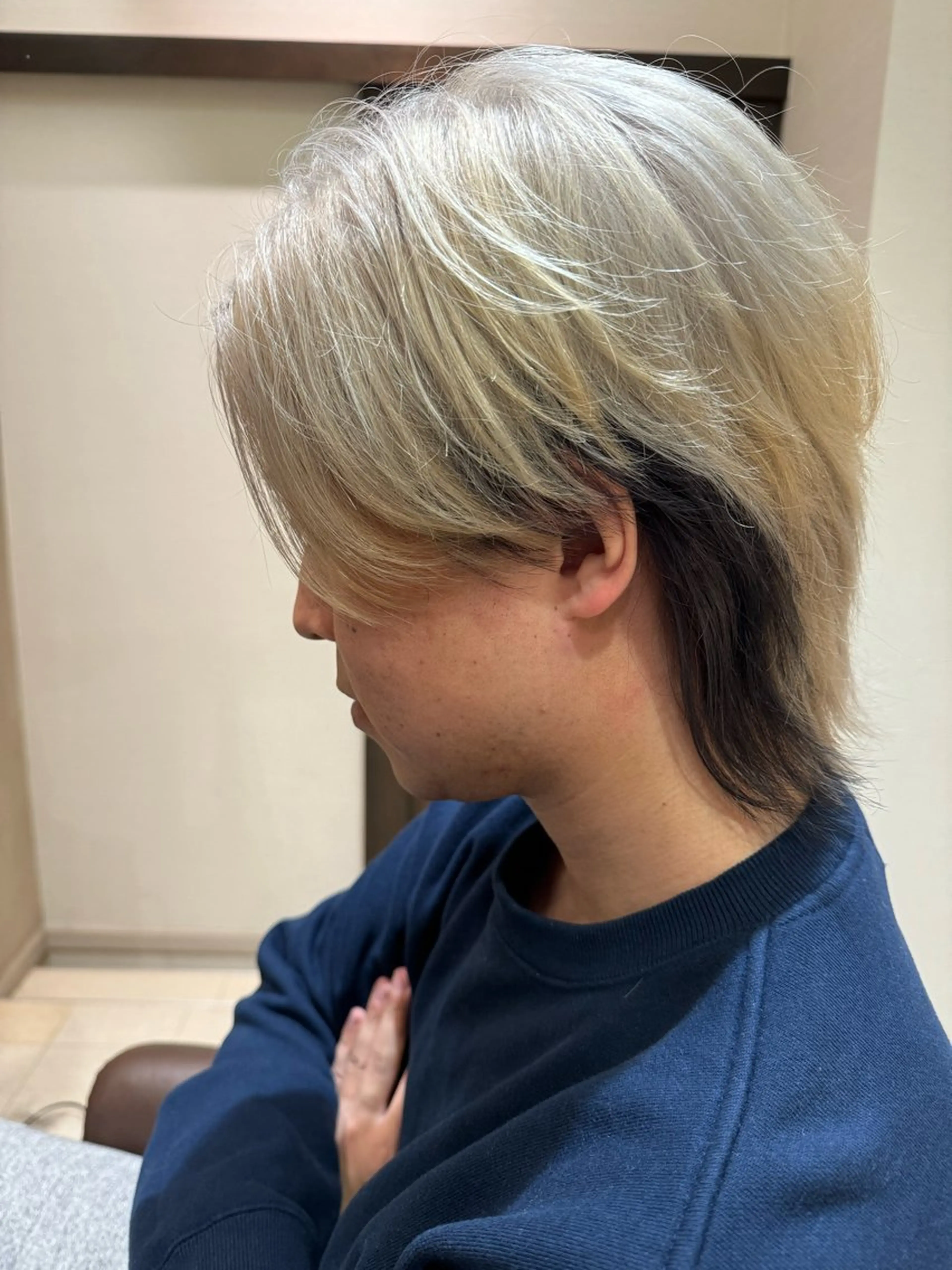 カラー メンズ 松永 果菜のヘアスタイル