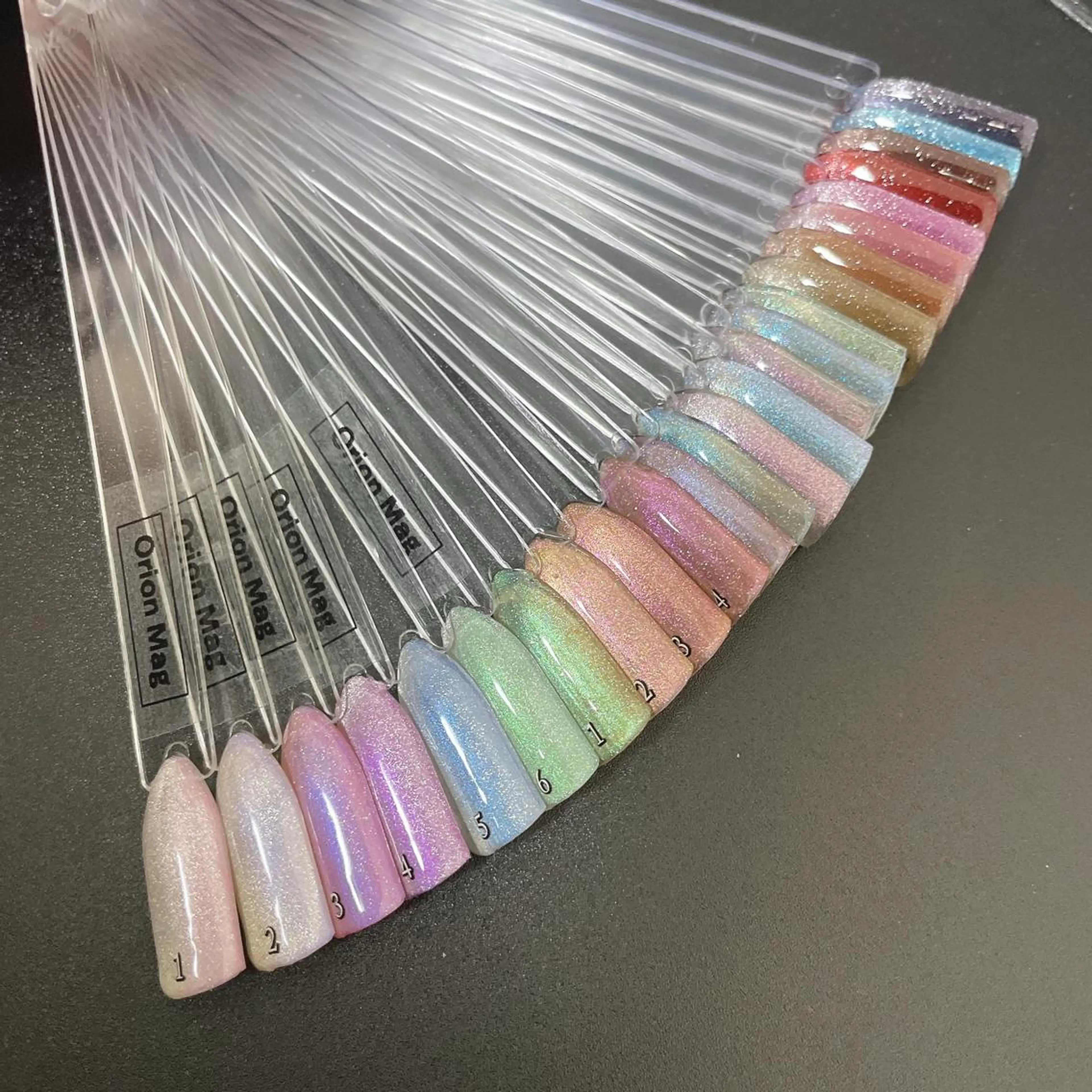 ネイル マグネットネイル nail salon Linoのネイルデザイン