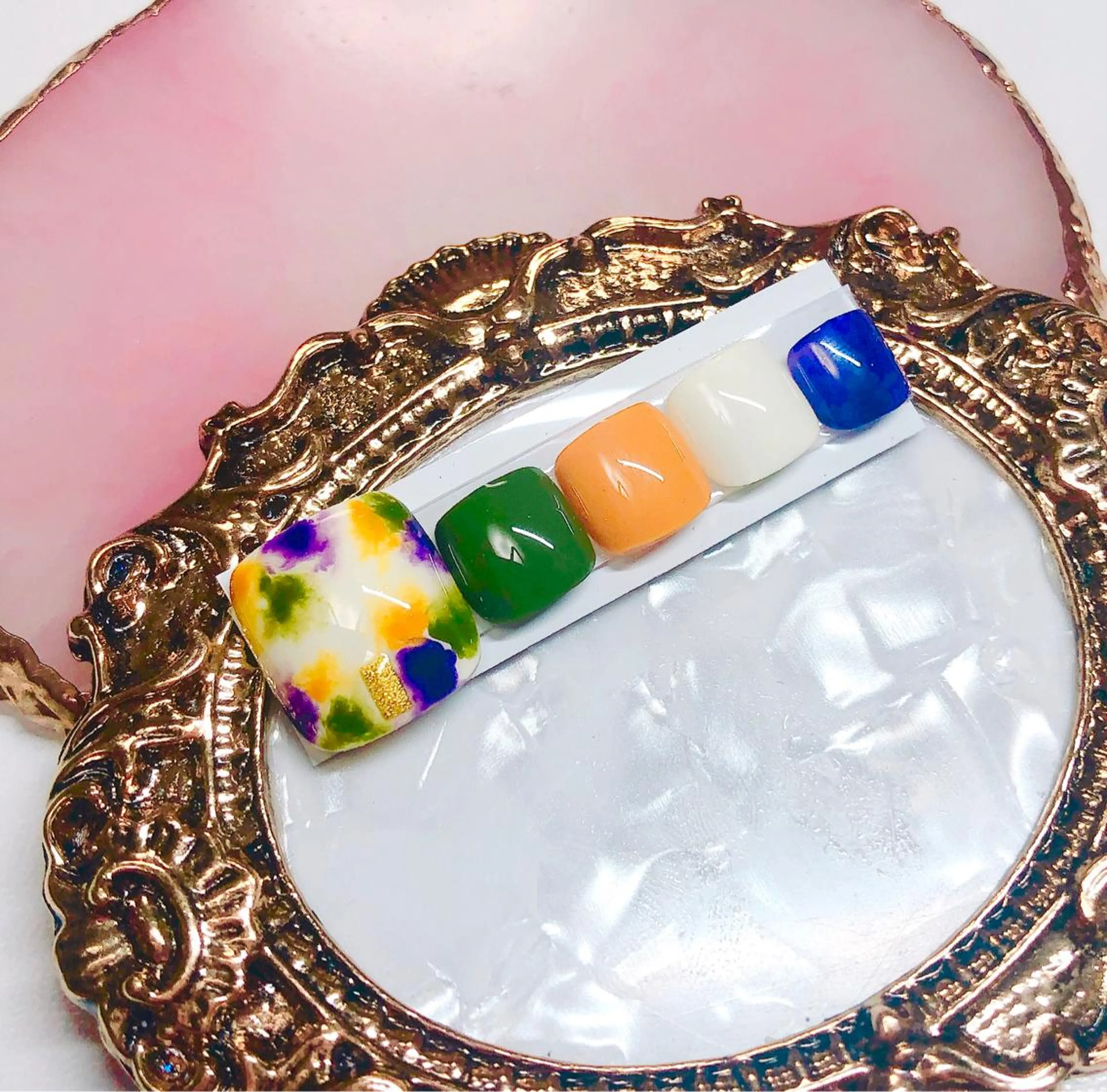 ネイル フットネイル フットネイル CROWN プライベートサロンのネイルデザイン